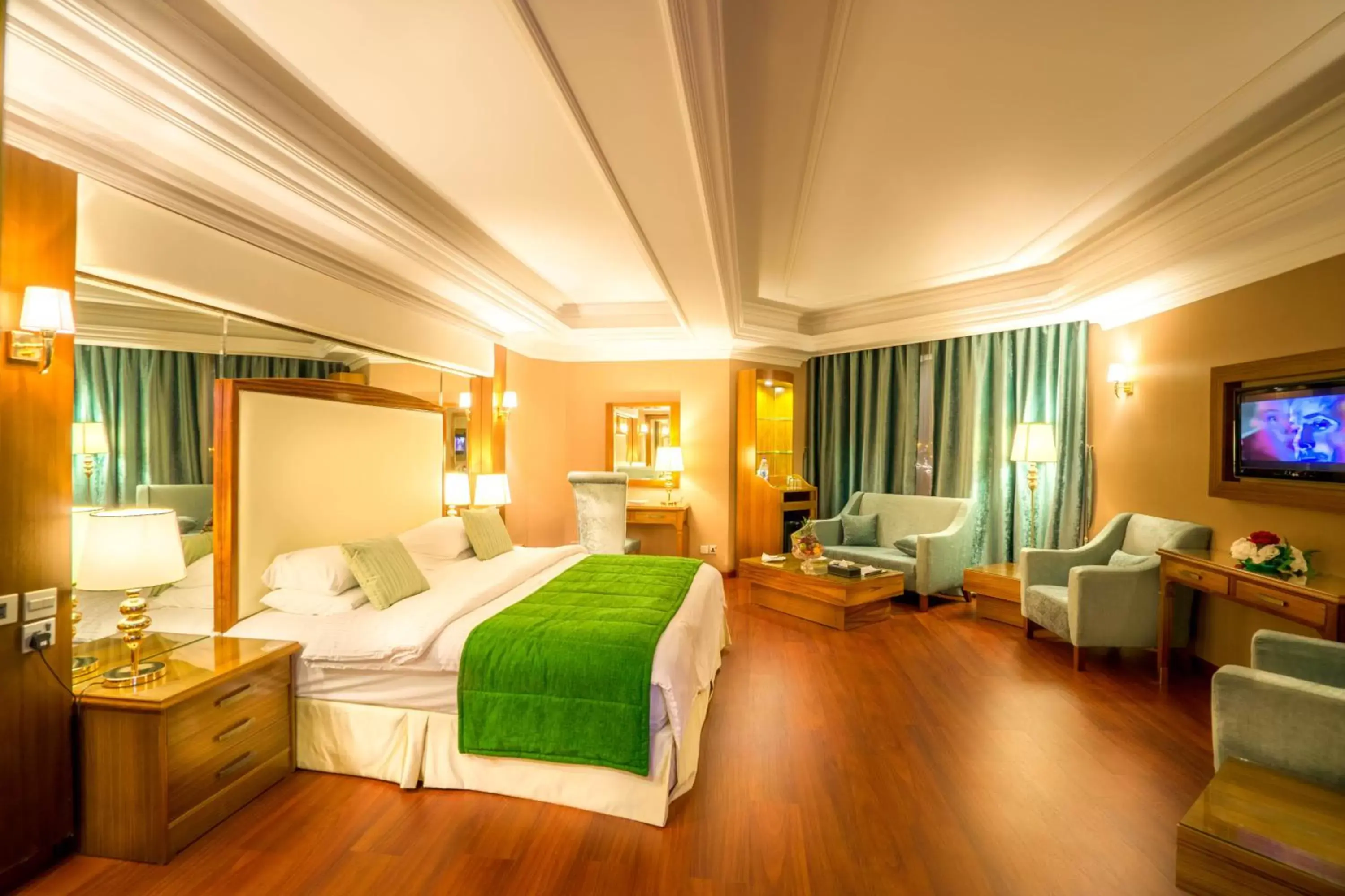 Seating area in Jeddah Grand Hotel Seating area in Jeddah Grand Hotel