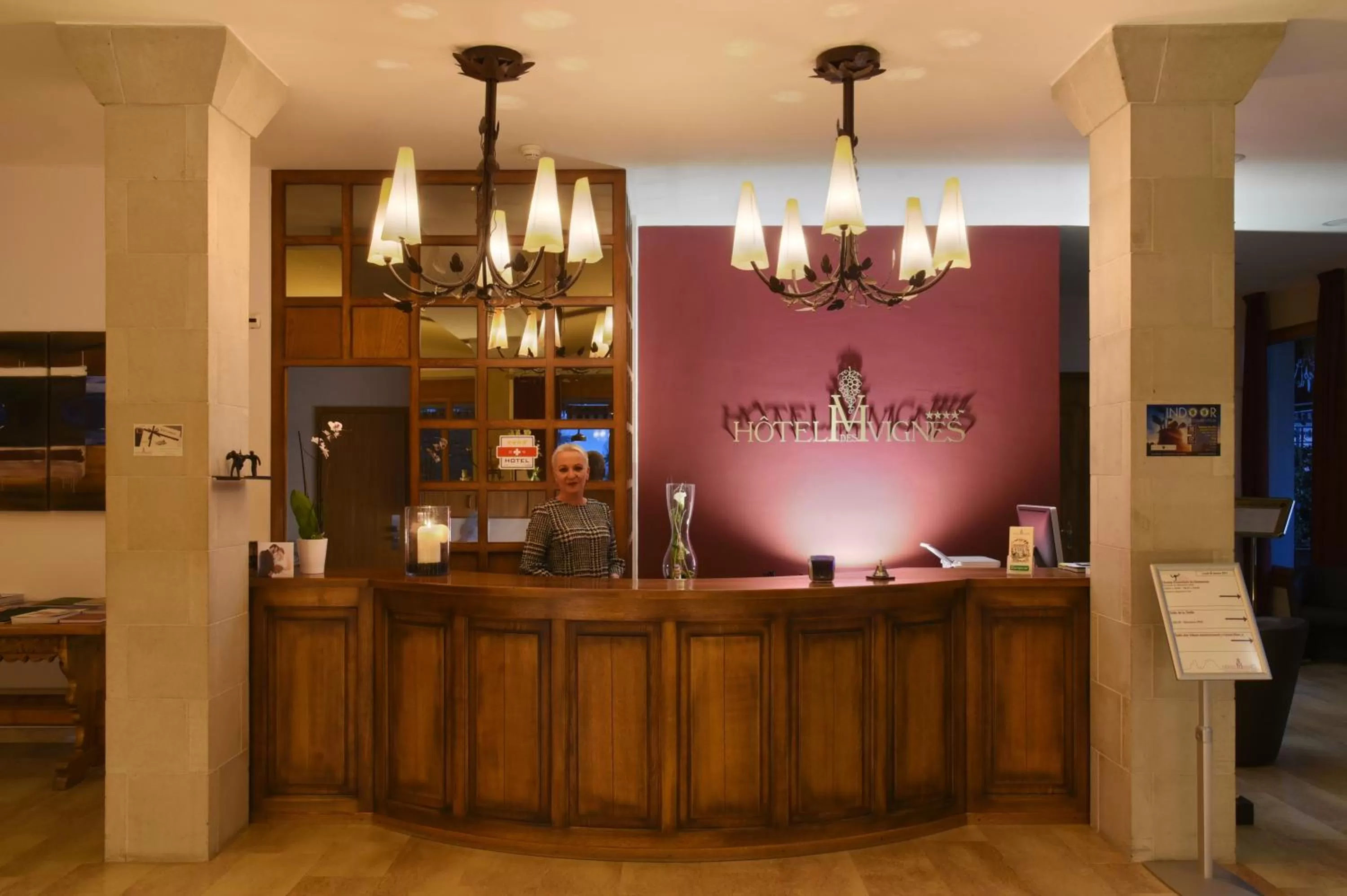 Lobby or reception in Hôtel des Vignes