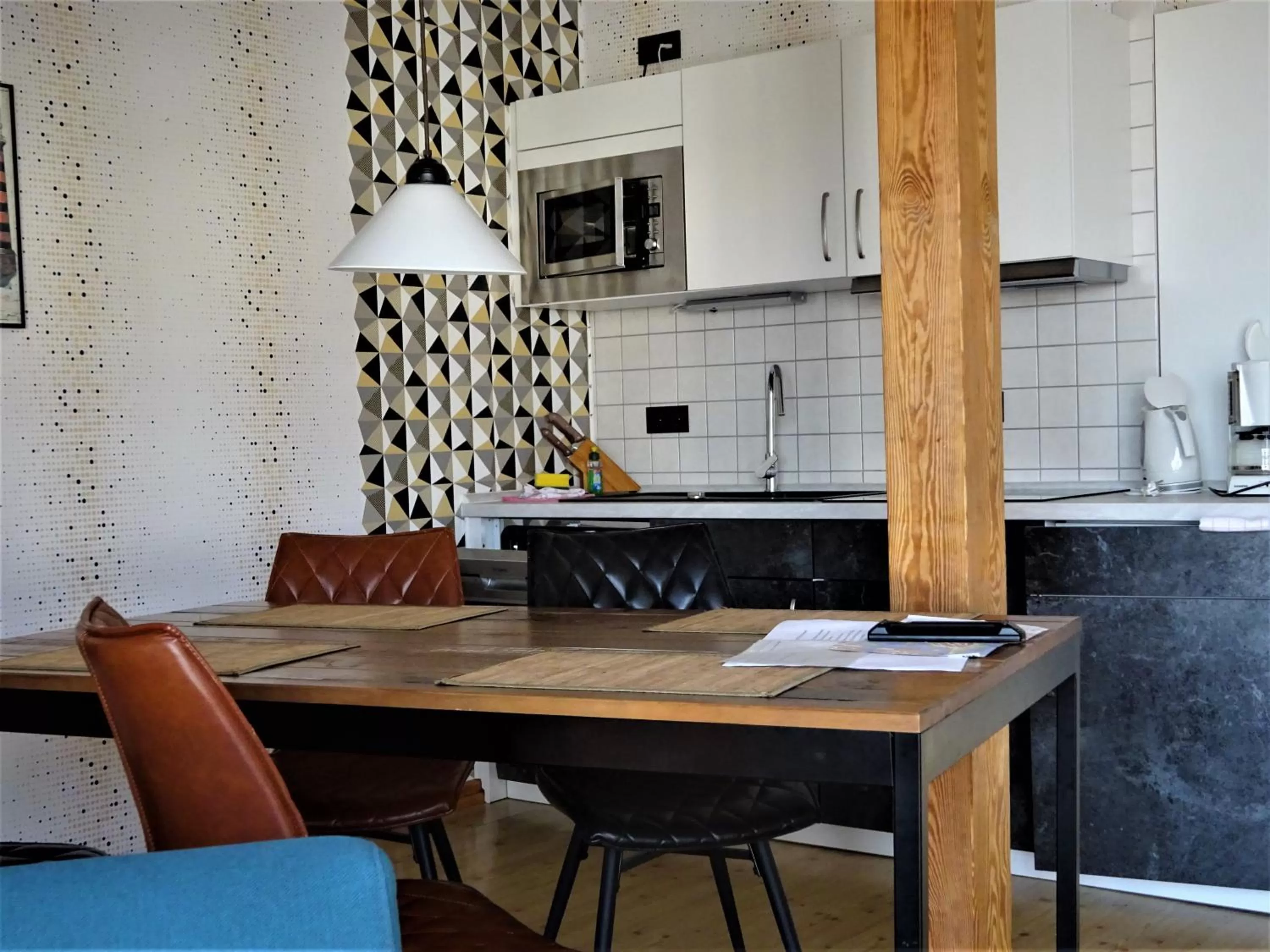 Kitchen or kitchenette, Dining Area in Pension Zur Fährbrücke