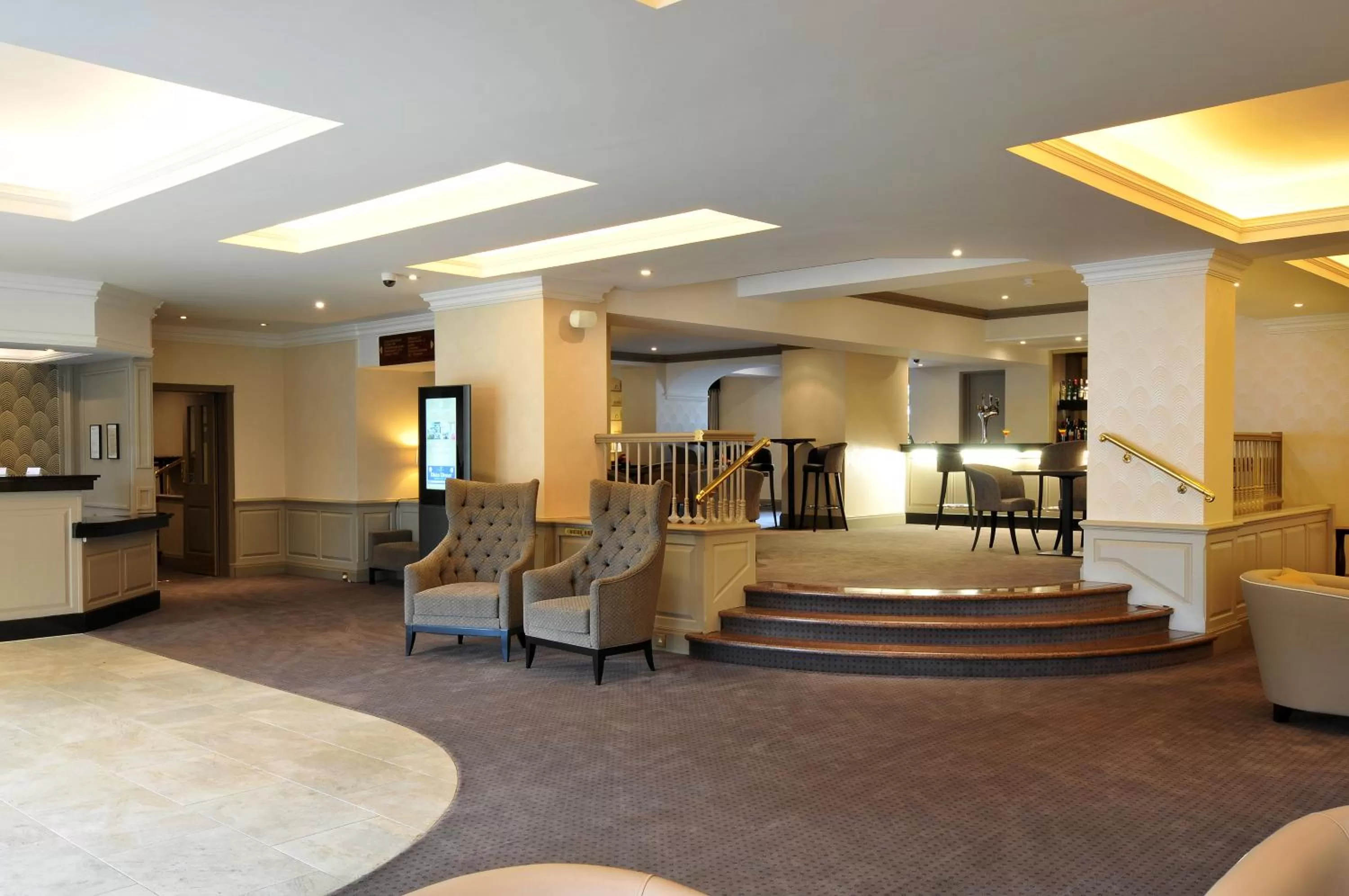 Lobby or reception in Bromley Court Hotel London