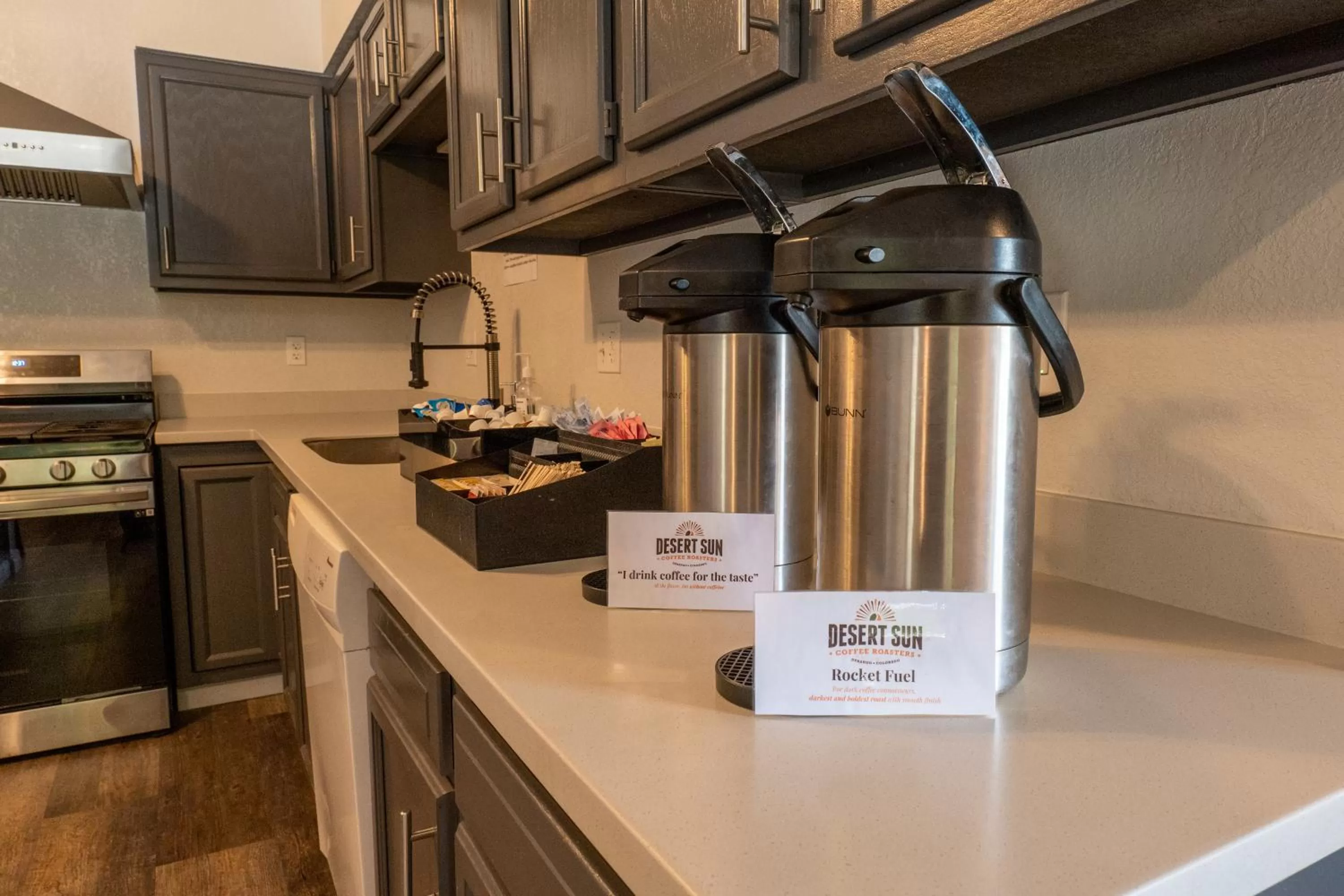 Coffee/tea facilities in The Junction Hotel and Hostel