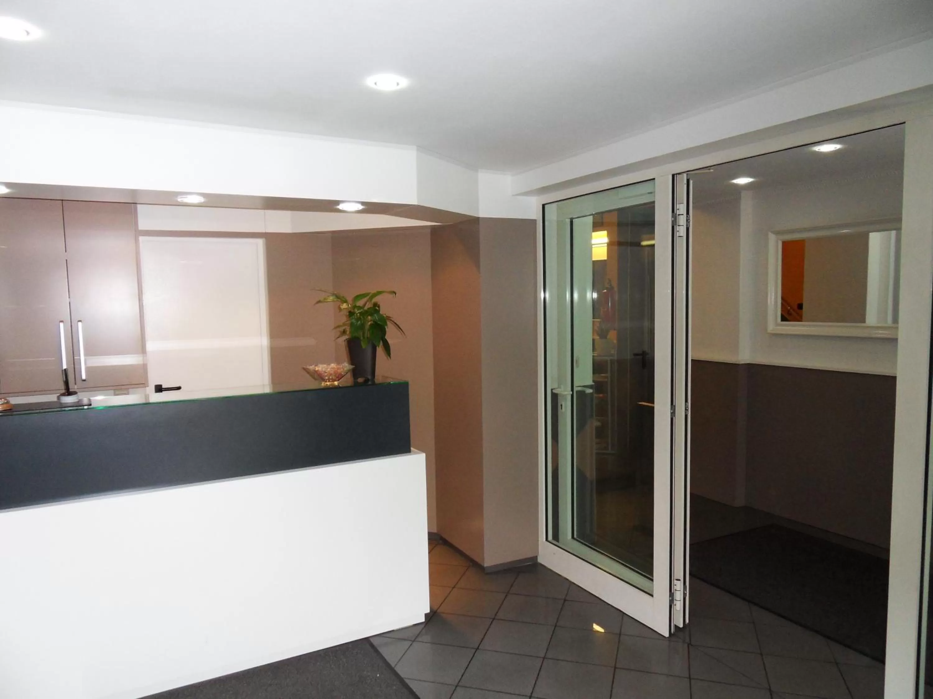 Lobby or reception in Carlton Hotel