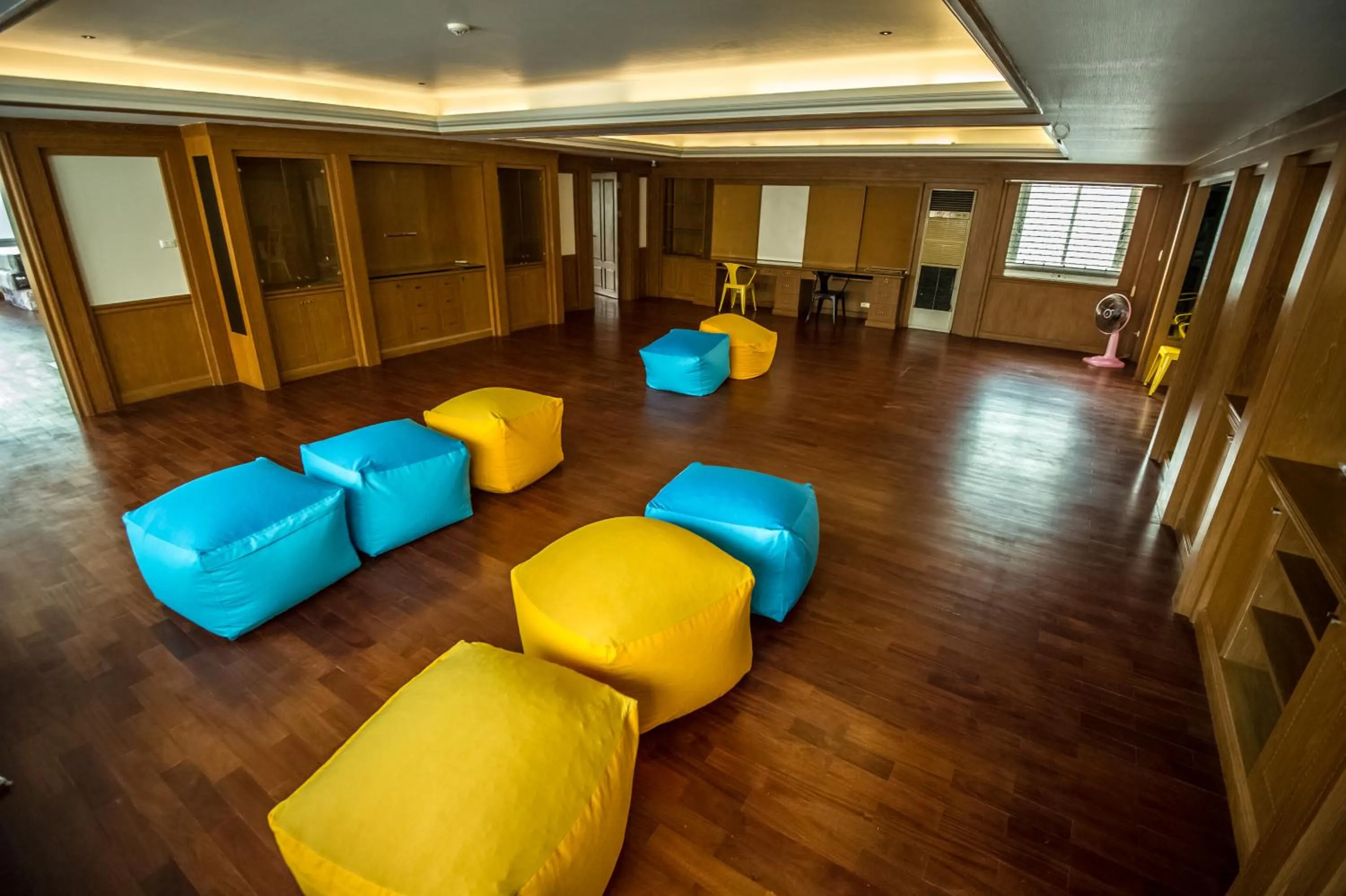 Living room in Glur Central Pratunam