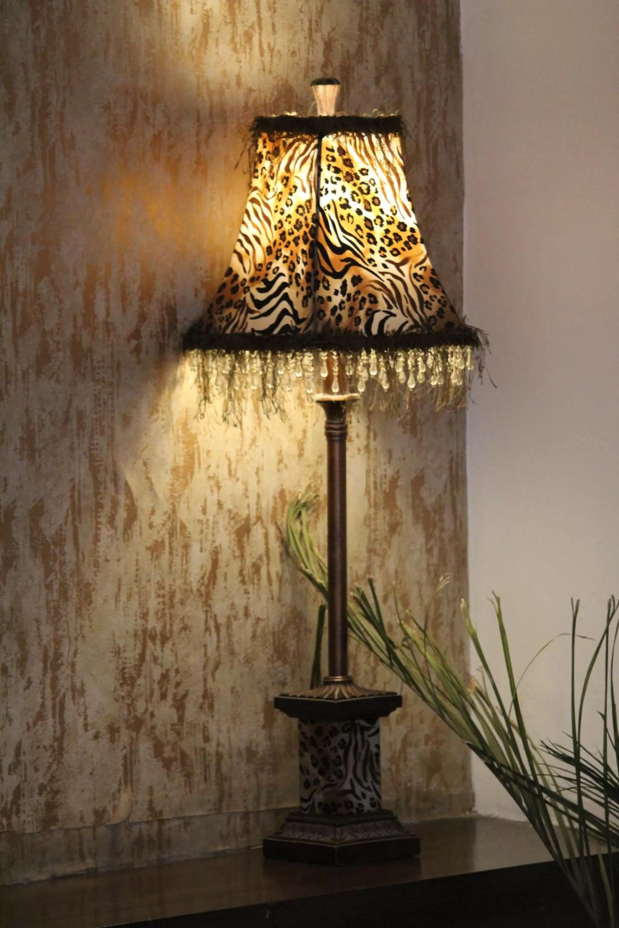 Decorative detail in Hotel Broadways Inn