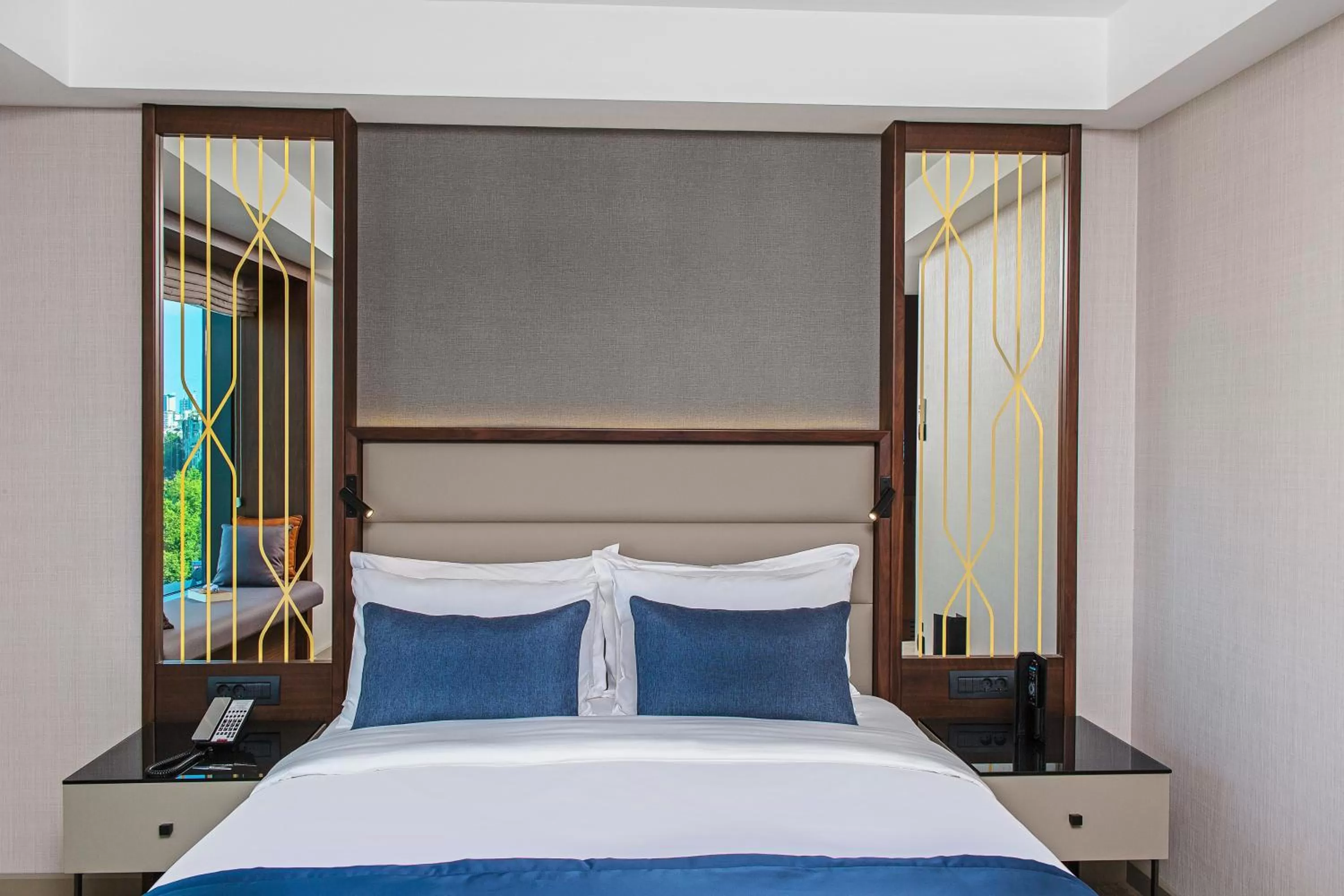 View (from property/room), Bed in Arts Hotel Harbiye - Special Class