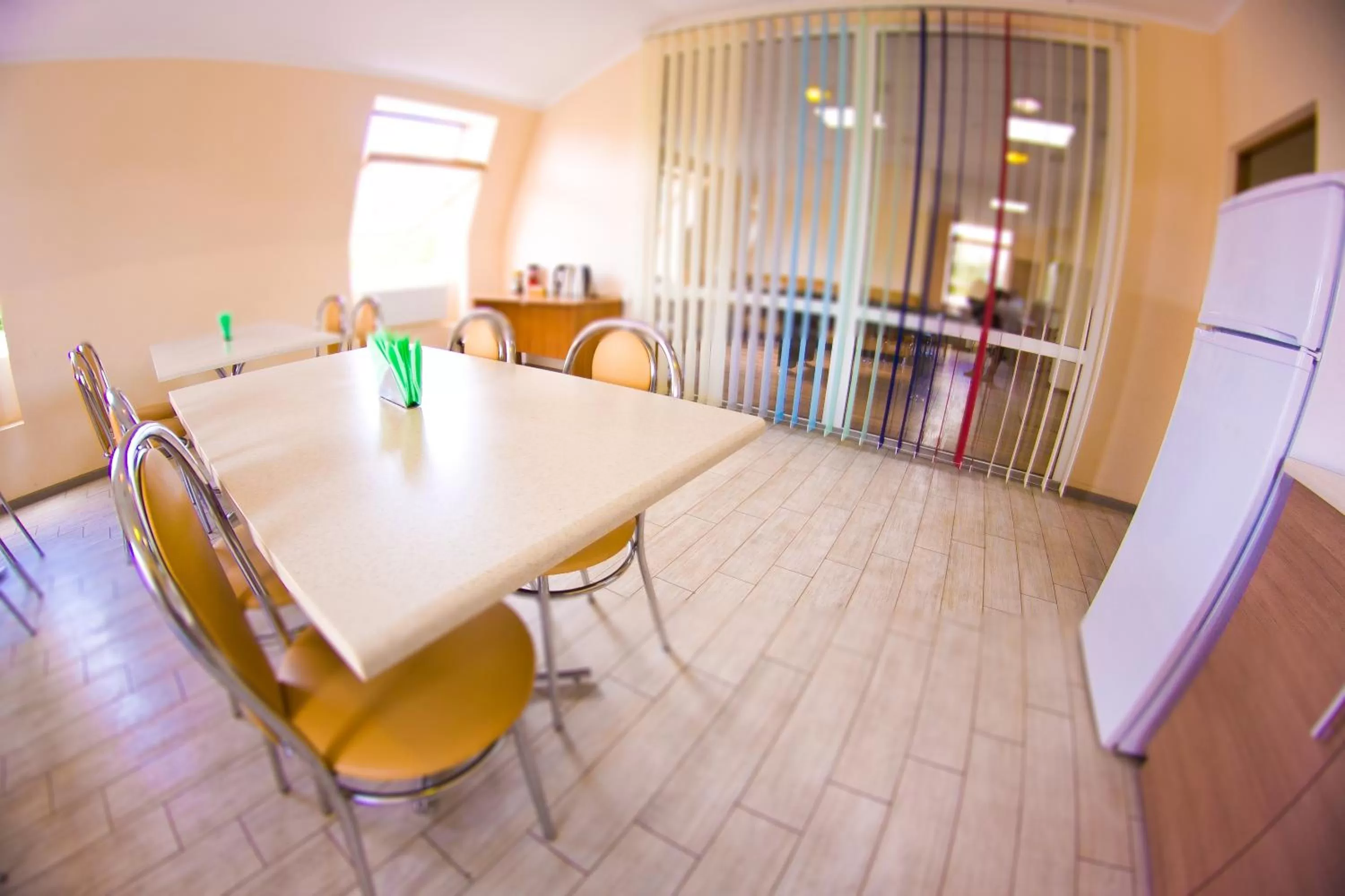 Restaurant/places to eat in Budget Hotel Ekotel