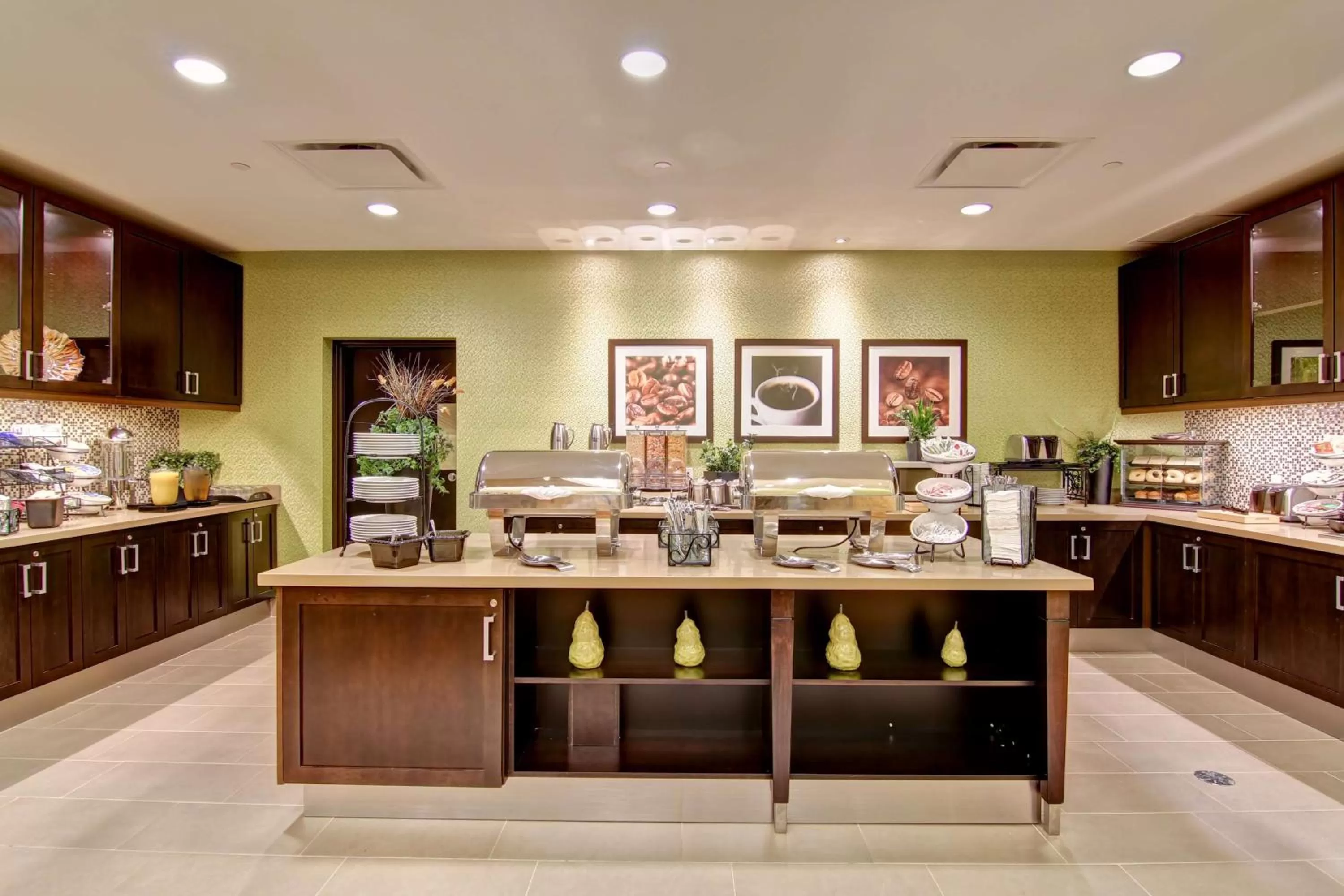 Dining area in Homewood Suites by Hilton Waterloo/St. Jacobs