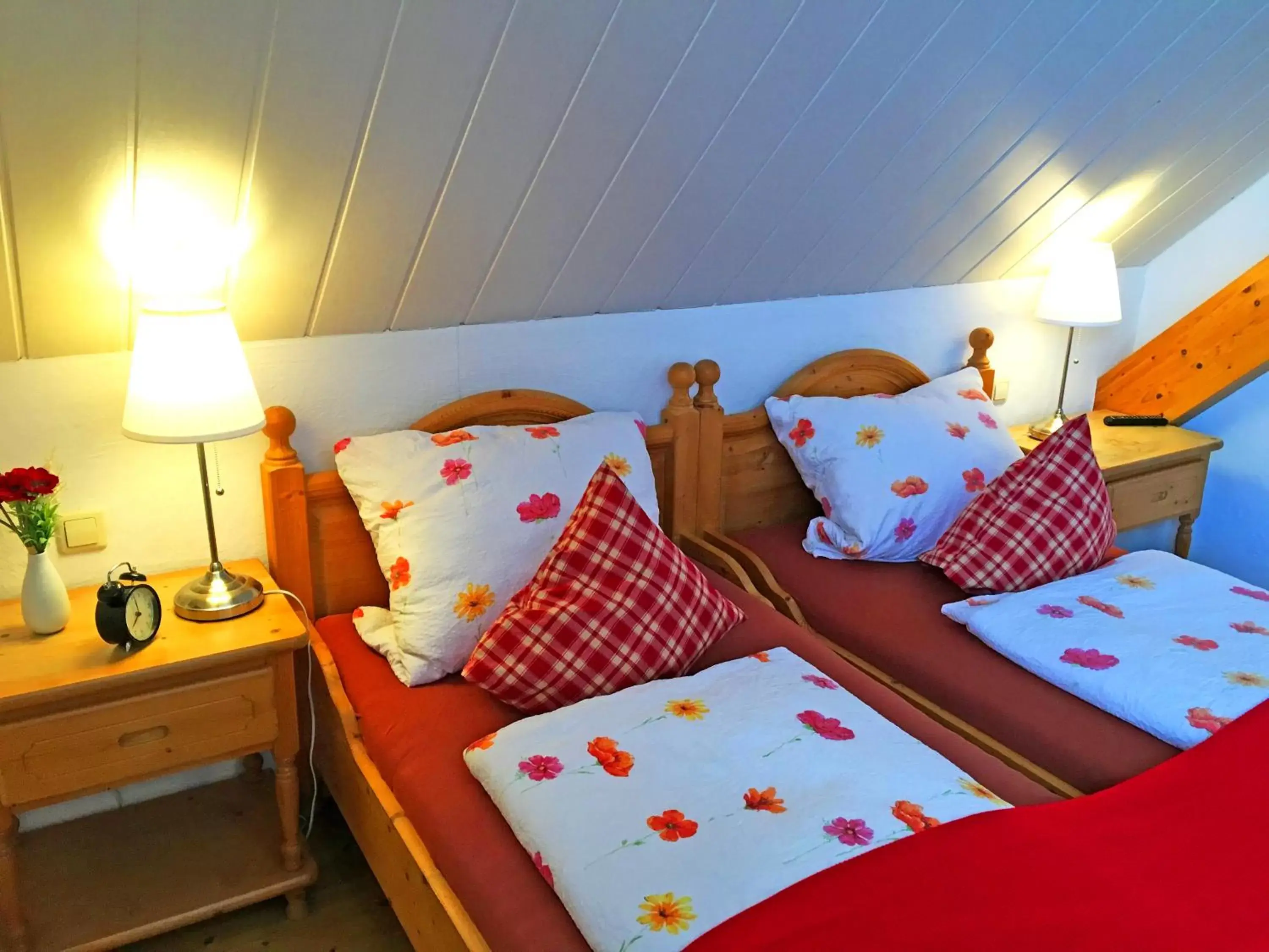 Zimmerkategorie 4 - single occupancy in Hotel Landgasthof Sonne Zimmerkategorie 4 - single occupancy in Hotel Landgasthof Sonne