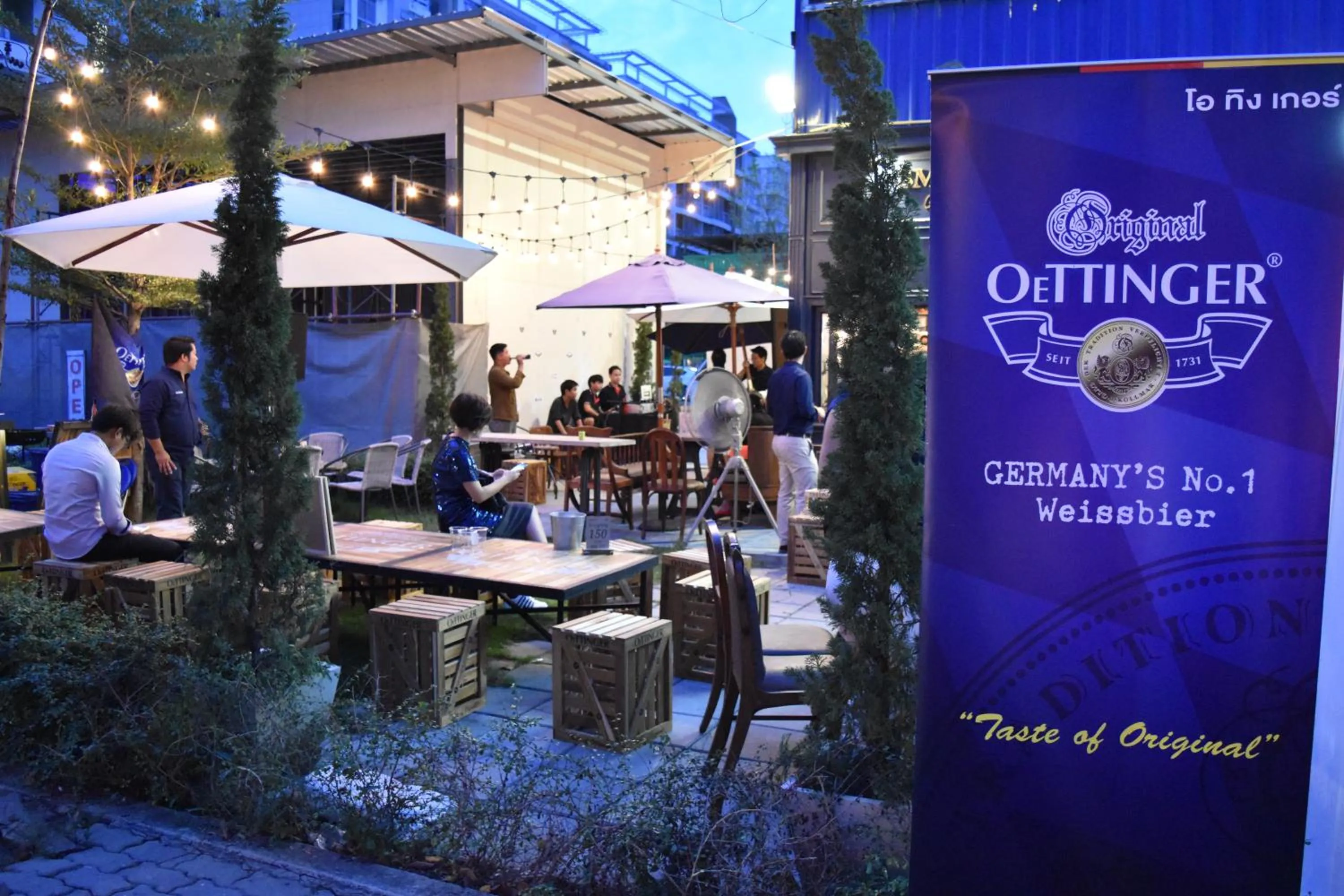 Property building in Hide Bangkok Hostel