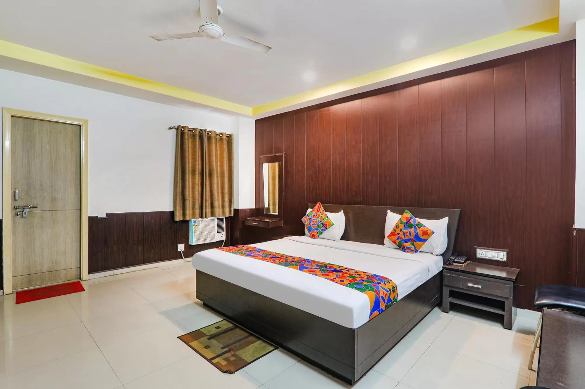 Photo of the whole room, Bed in FabHotel PS International