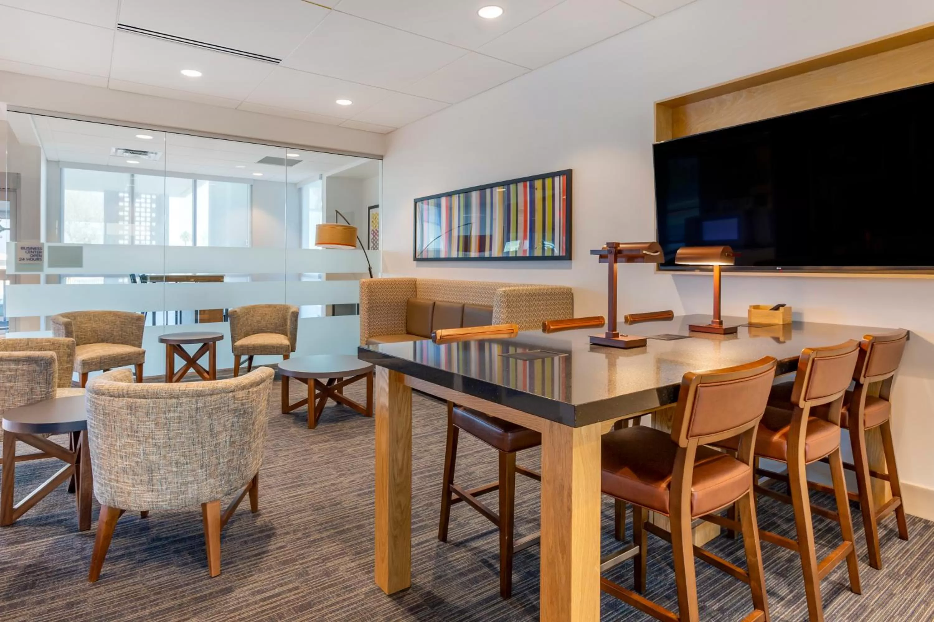 Lobby or reception in Holiday Inn Express & Suites - Phoenix Dwtn - State Capitol by IHG