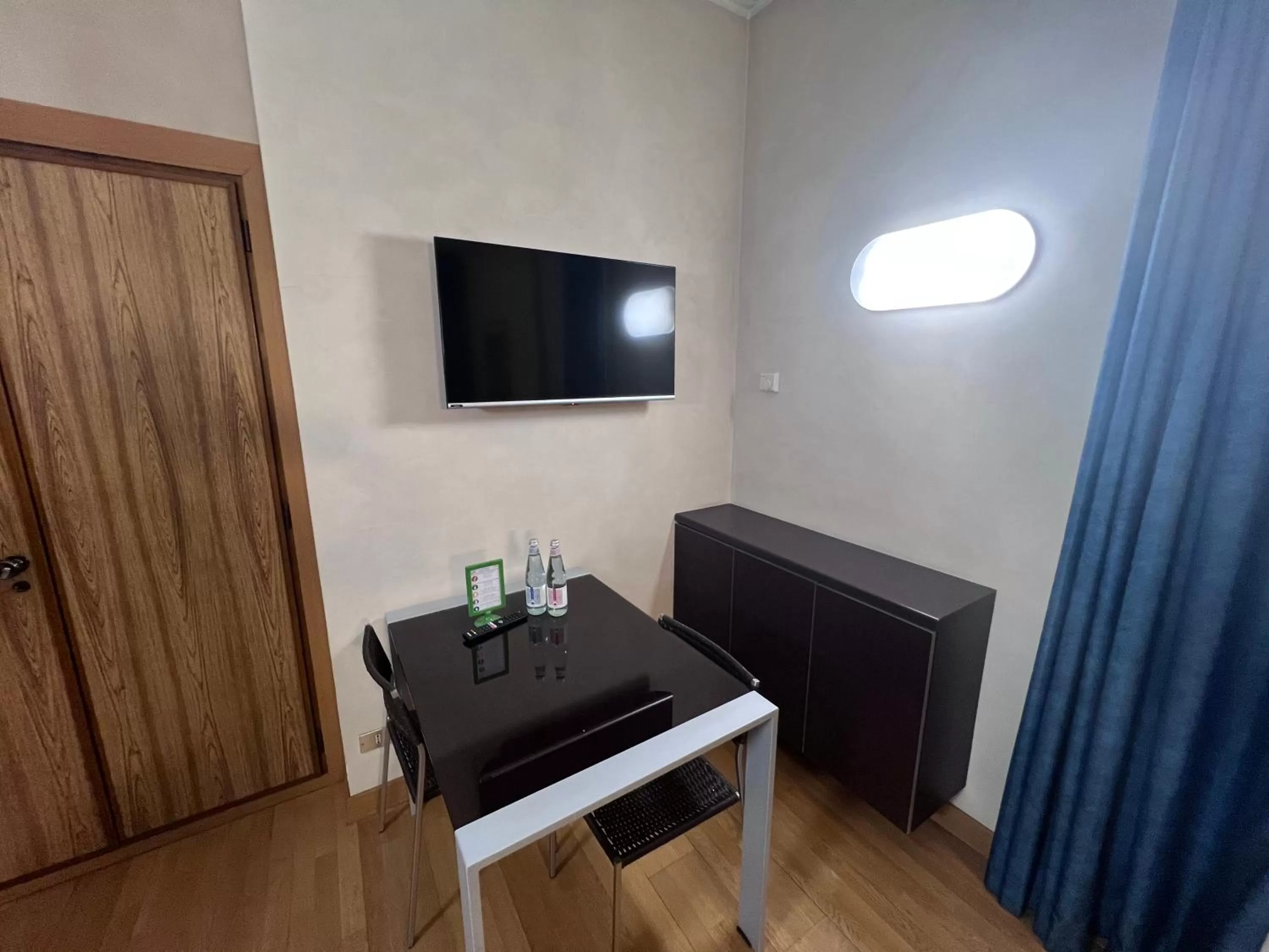 TV and multimedia in Residence Star