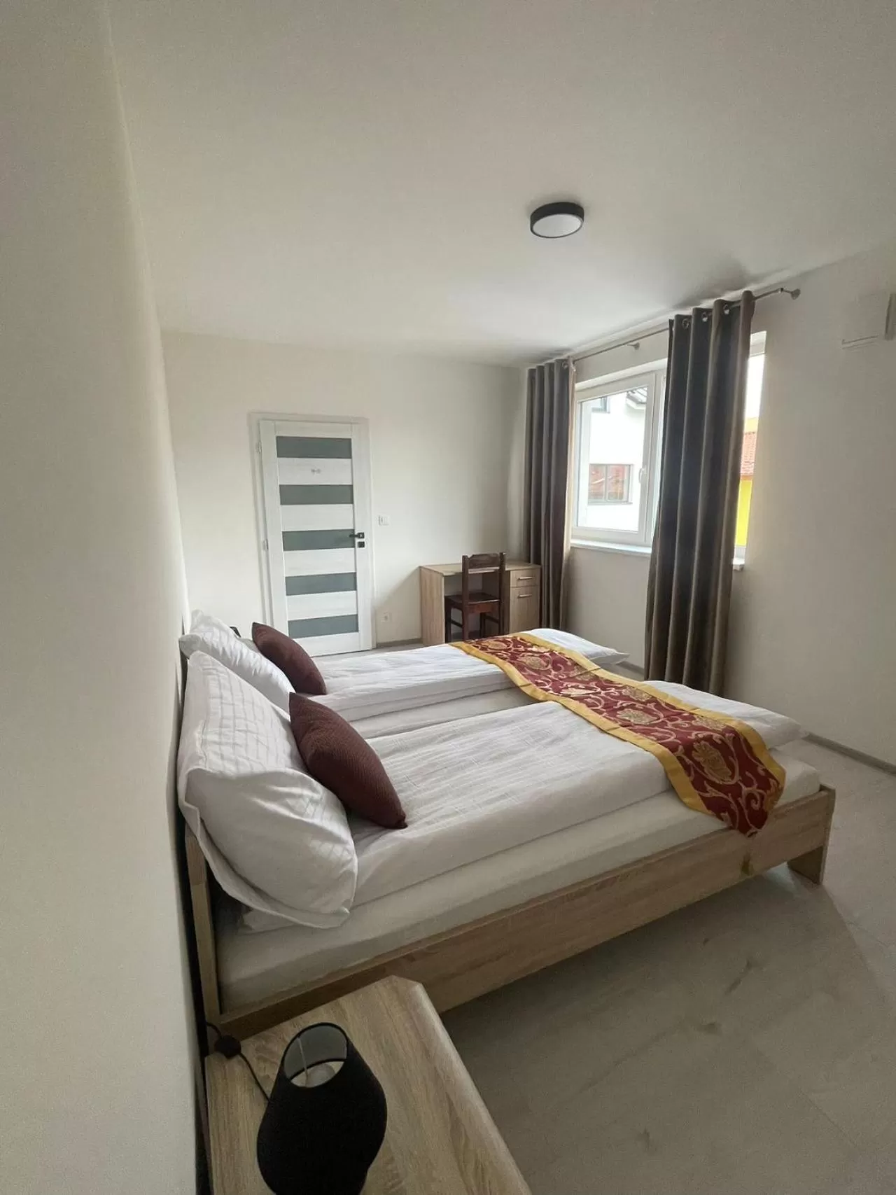 Bed in Sun-House Pension&Restaurant -ParkingFree-