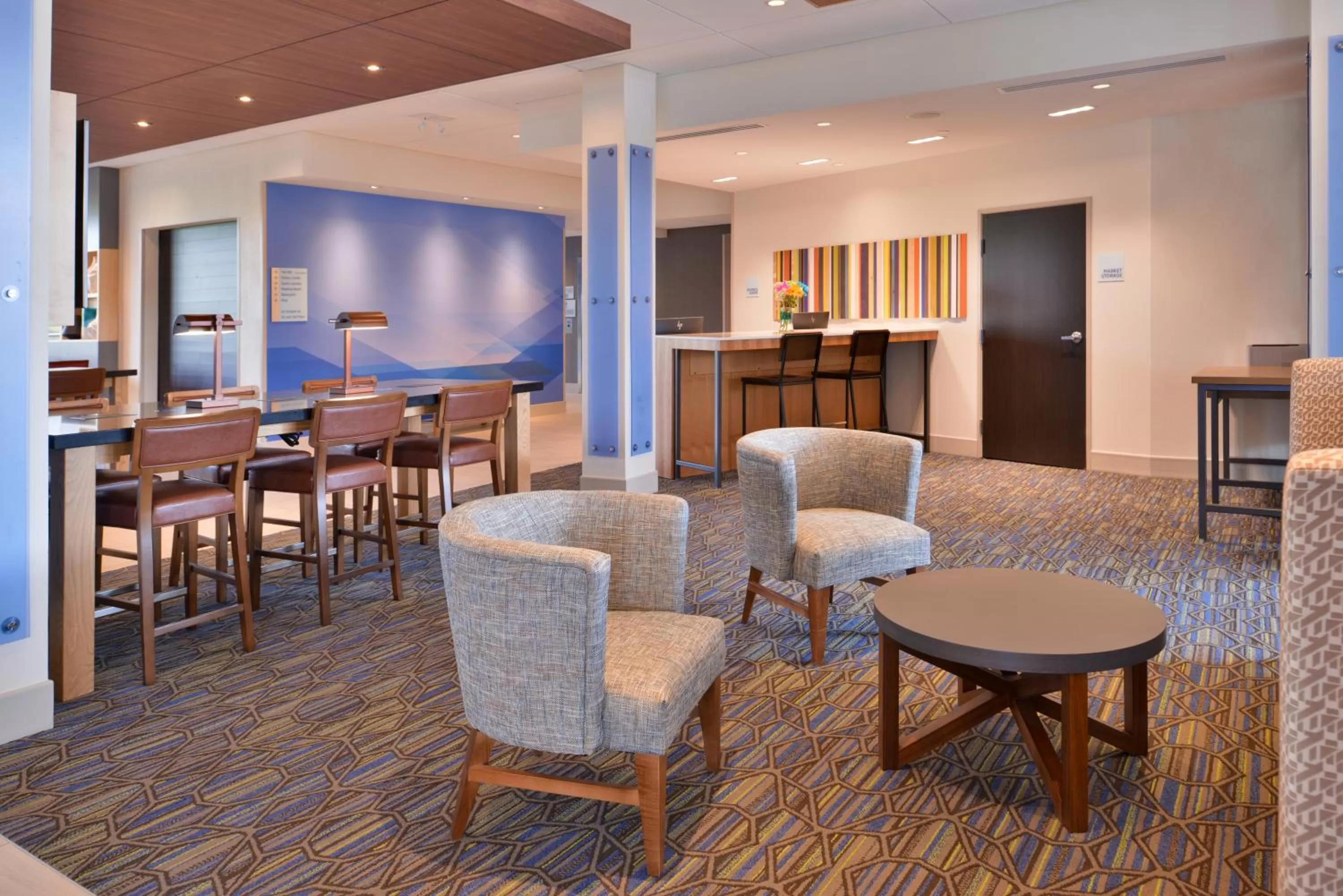 Property building in Holiday Inn Express & Suites - Olathe West by IHG
