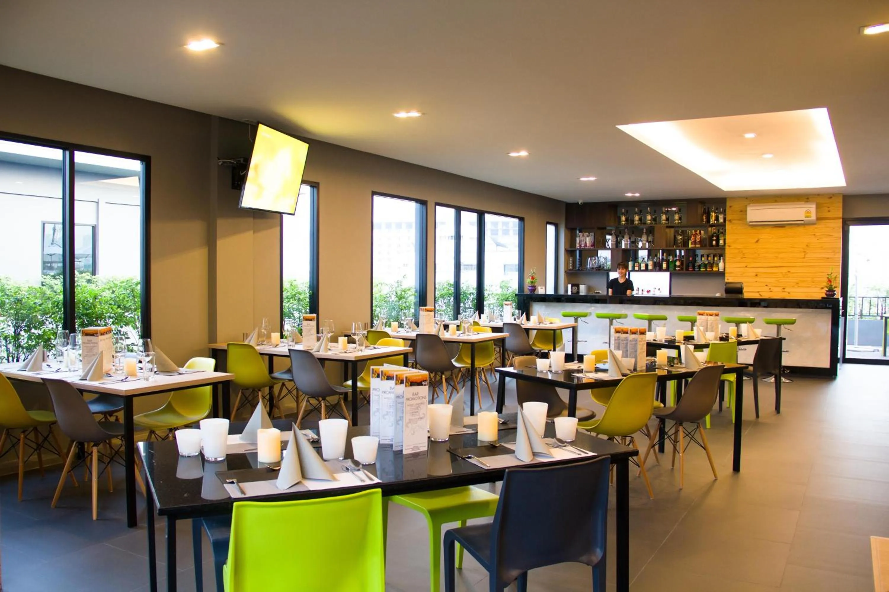 Restaurant/places to eat in iSanook Bangkok