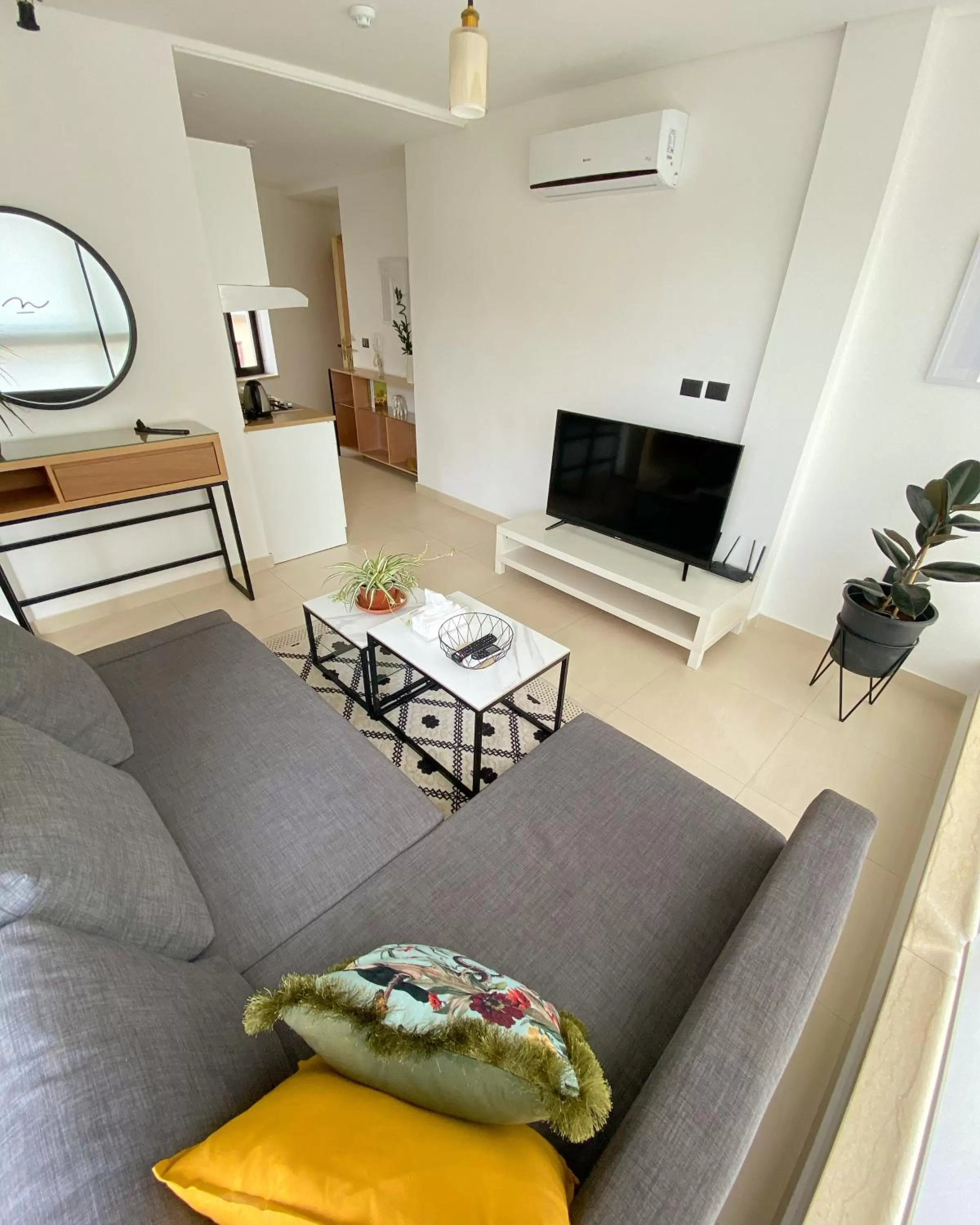 TV and multimedia in Nu Fifty Two