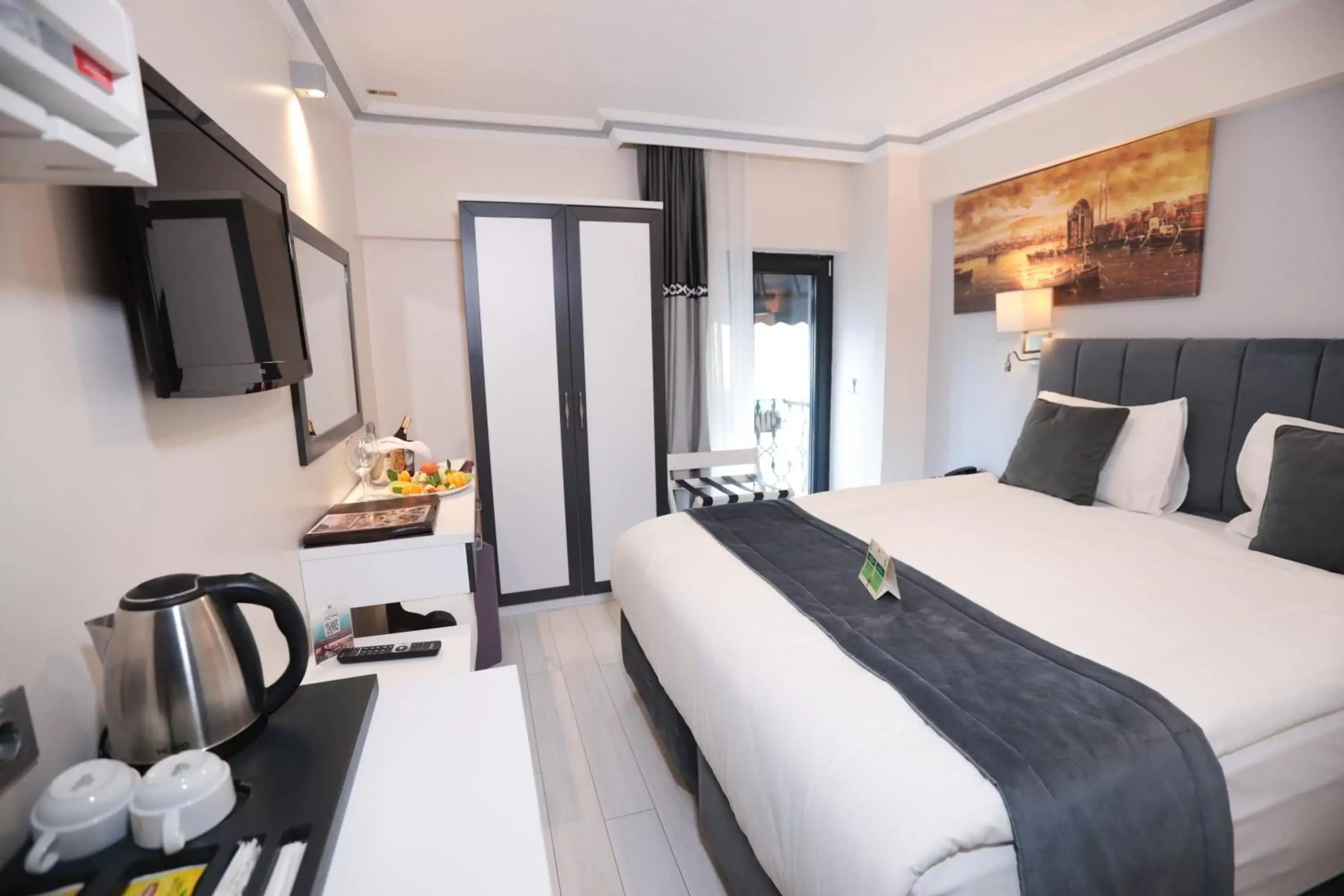 Standard Single Room in Skalion Hotel Standard Single Room in Skalion Hotel