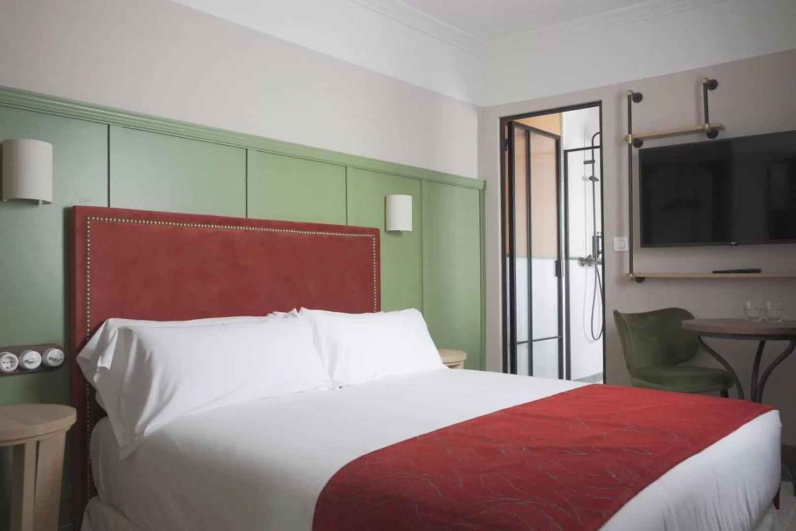 Double Room in The Honest Hotel & Apartments