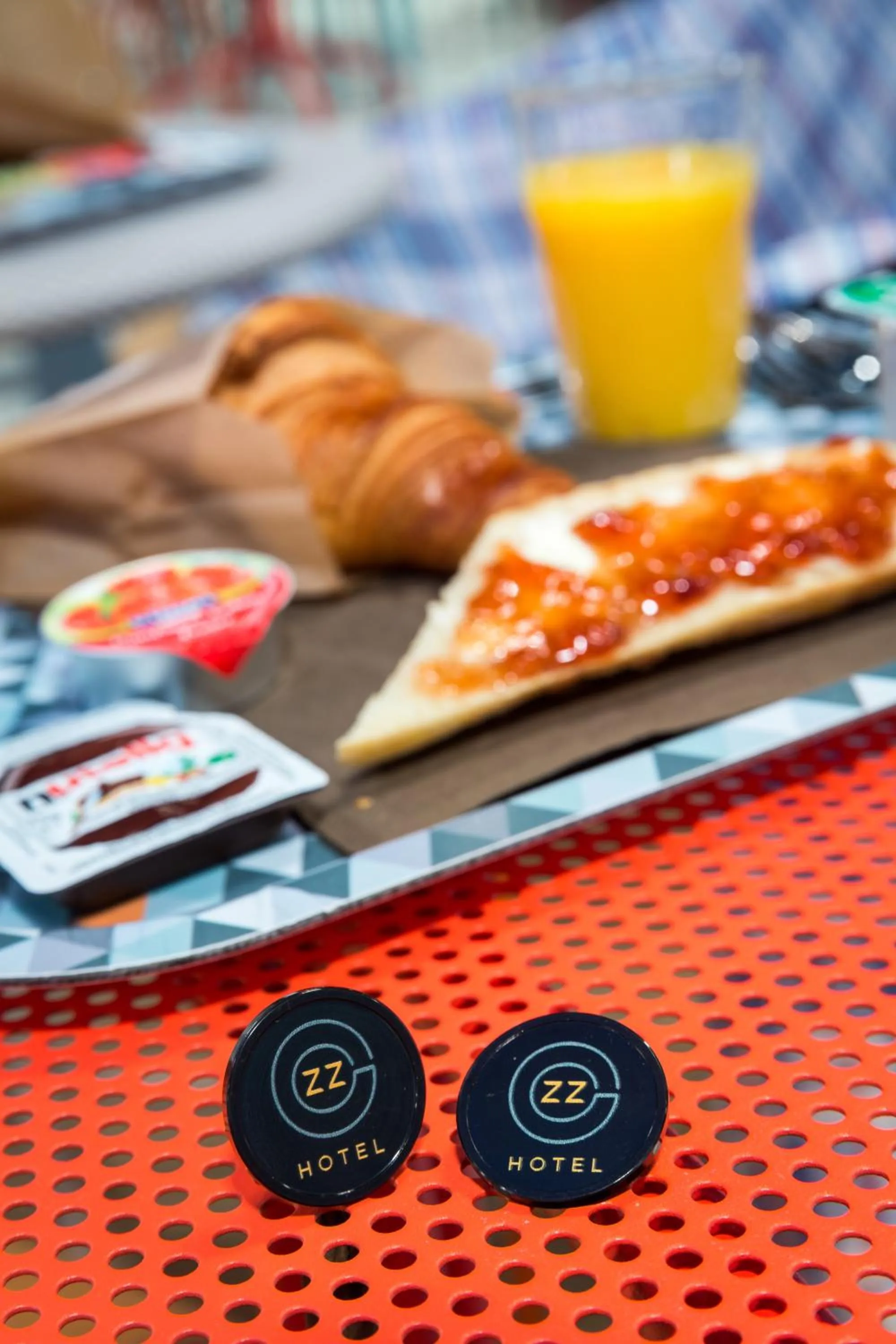 Entertainment, Food in Hôtel Ozz by Happyculture