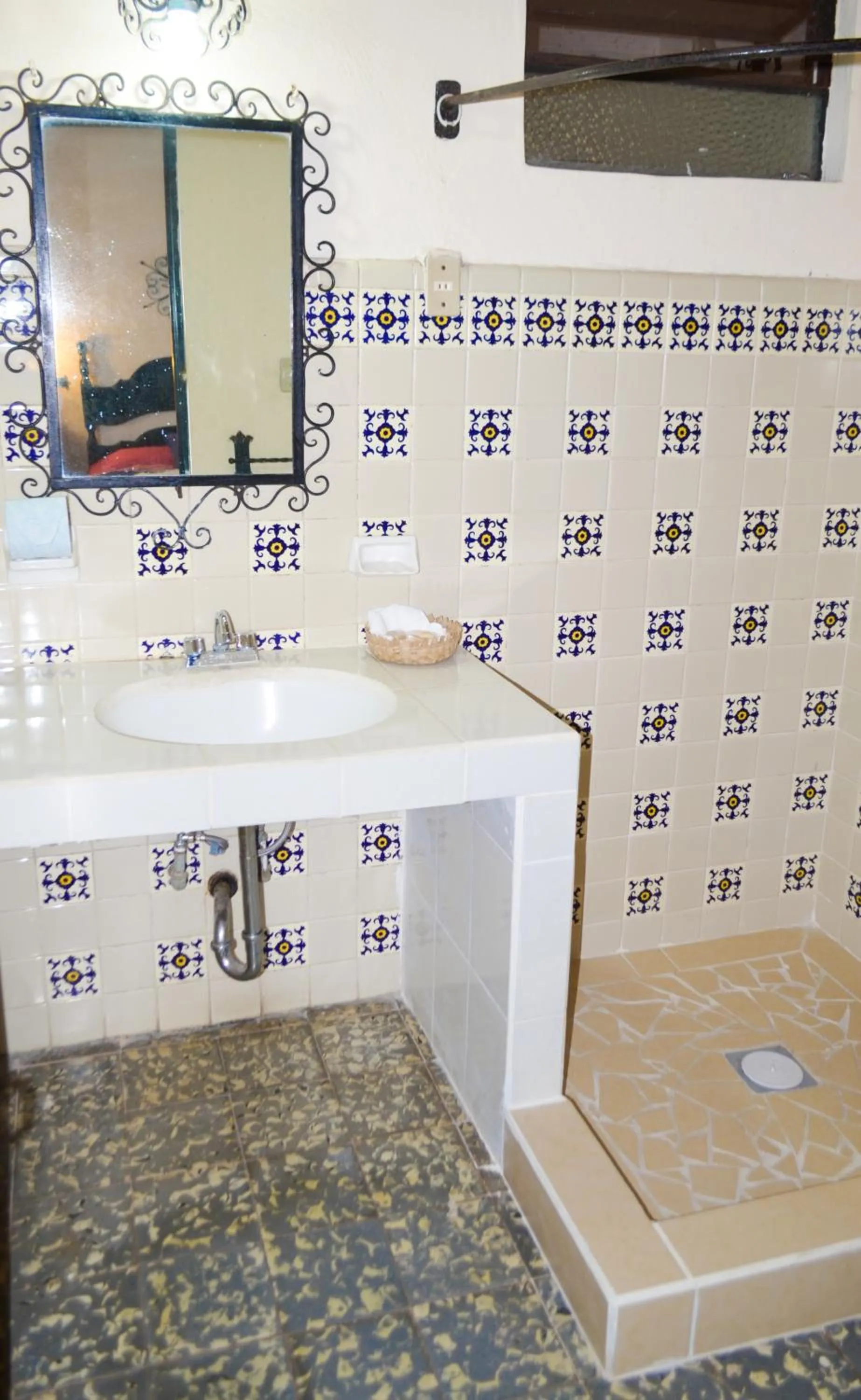 Bathroom in Hotel Villa de Flores