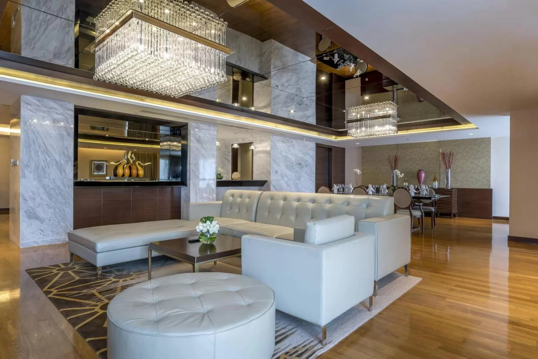 Kitchen or kitchenette in Novotel Yangon Max