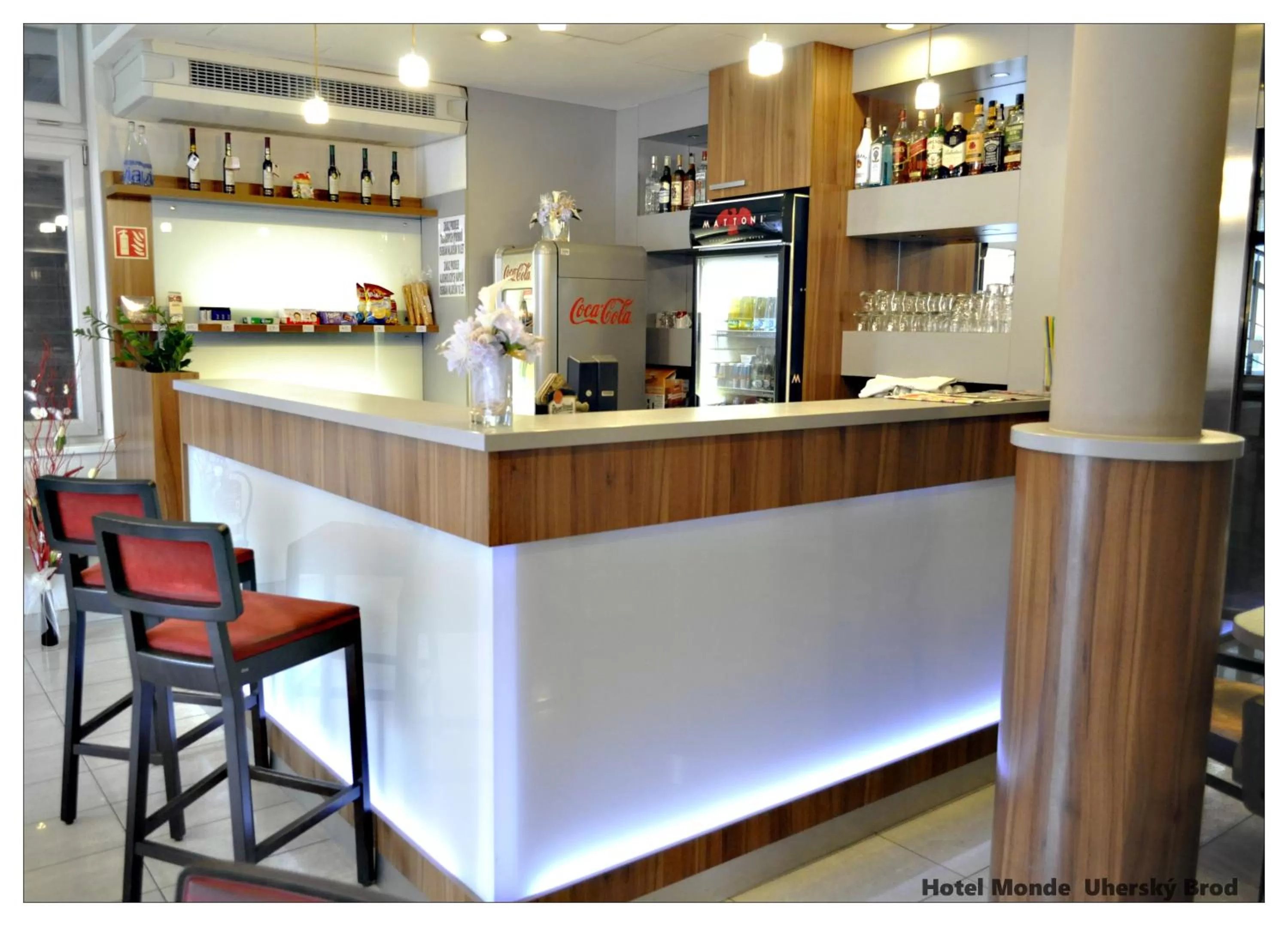 Lobby or reception, Lounge/Bar in Hotel Monde