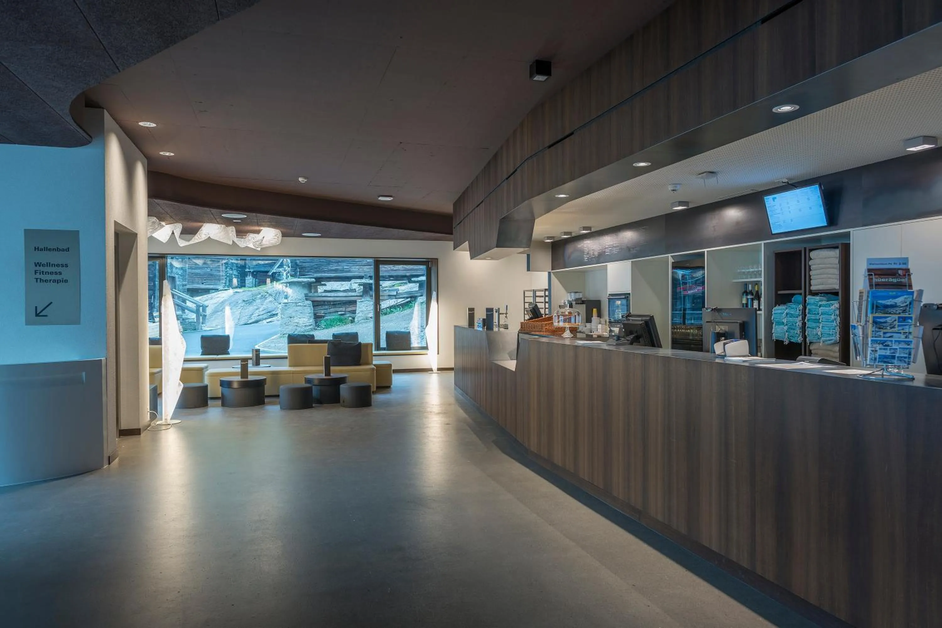 Lobby or reception in Saas-Fee wellnesshostel4000