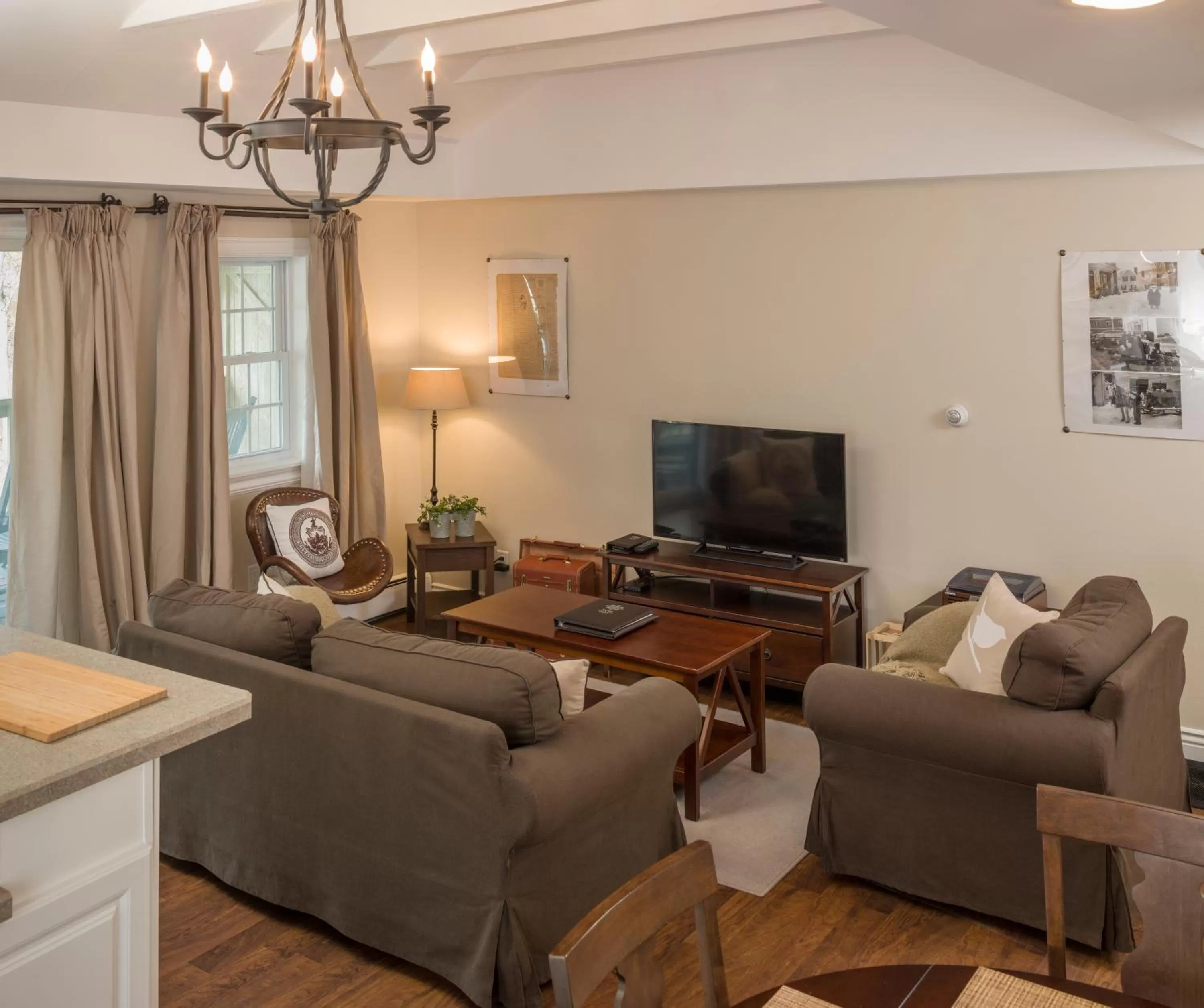 Living room, Seating Area in 506 On the River Inn Woodstock