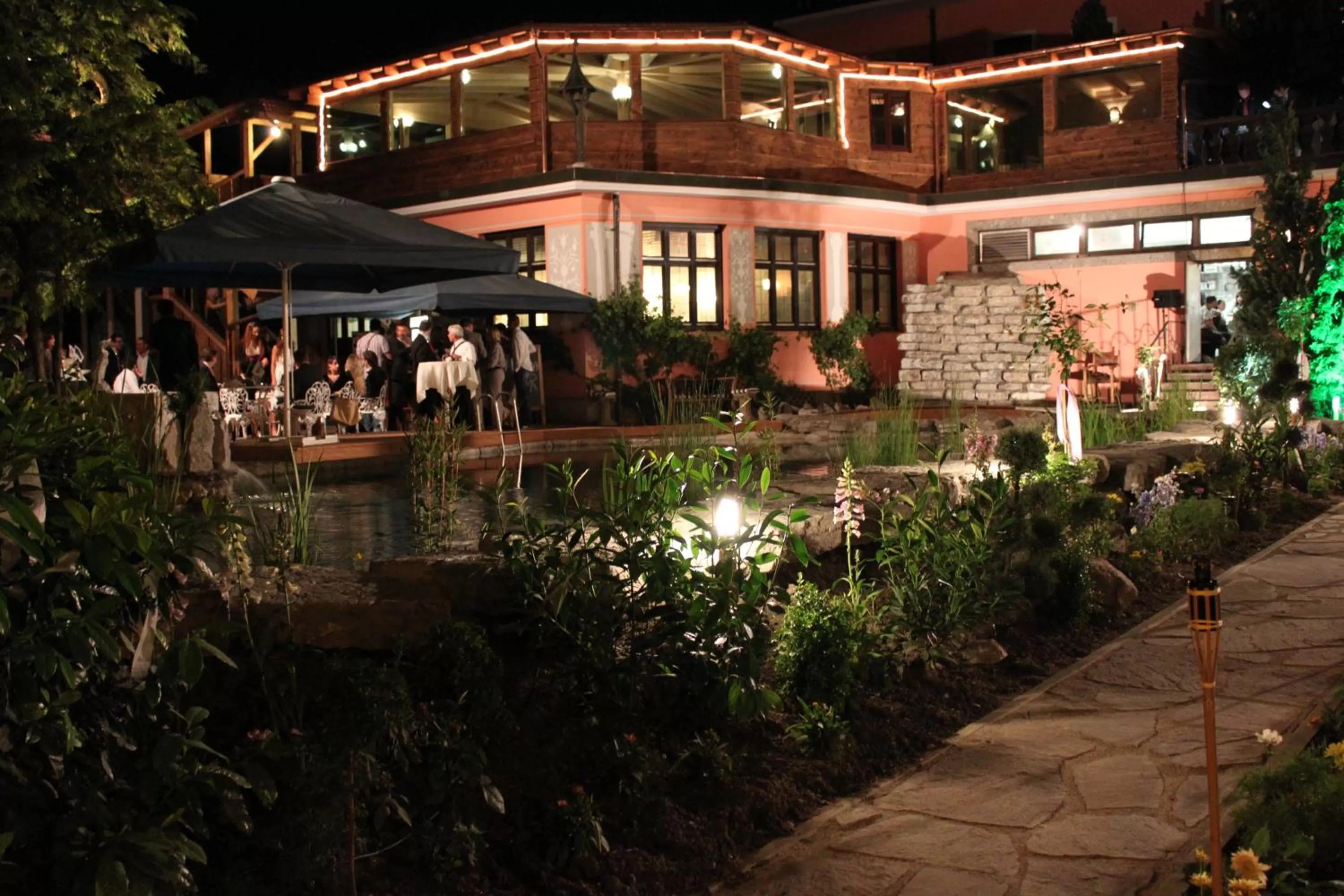 Swimming pool in Atlas Grand Hotel