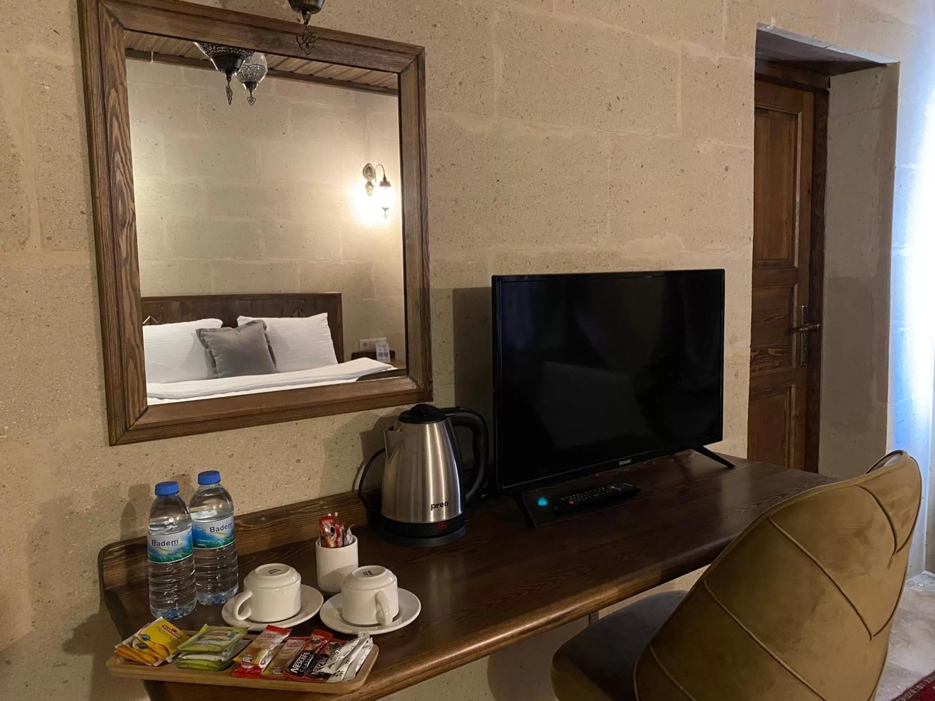 TV and multimedia in Virtus Cappadocia Hotel Göreme