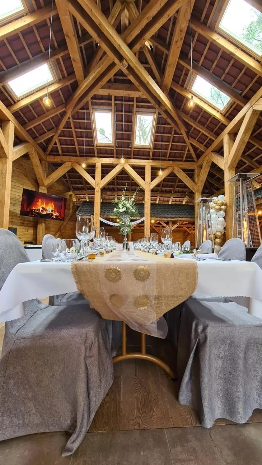 Restaurant/places to eat in Tailor Hotel Sport & Conference