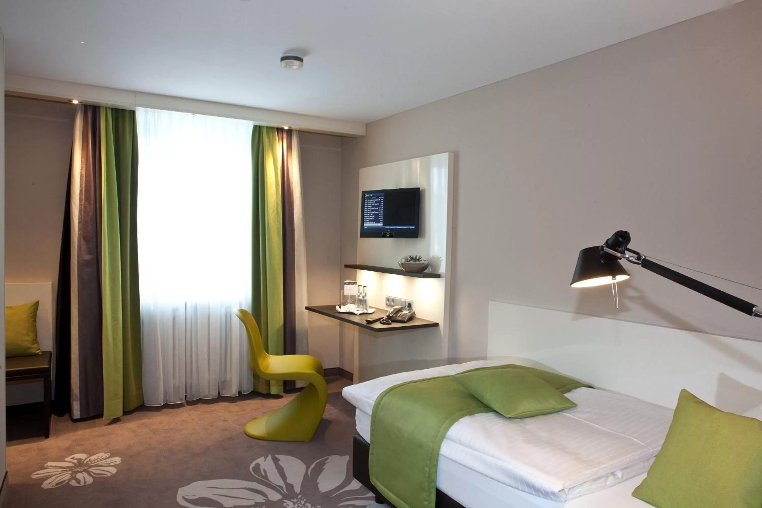 Bed in Hotel-Restaurant Arneggers Adler