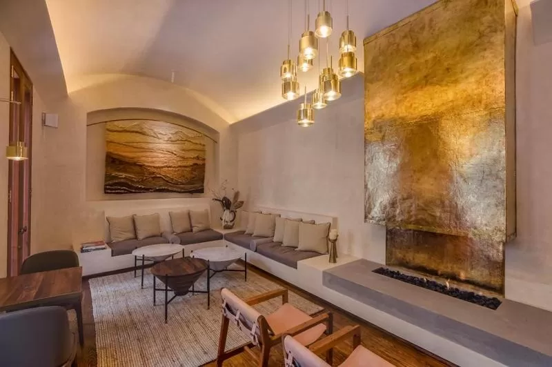 Communal lounge/ TV room in Cantera 1910 Hotel Boutique, Destination Hotel