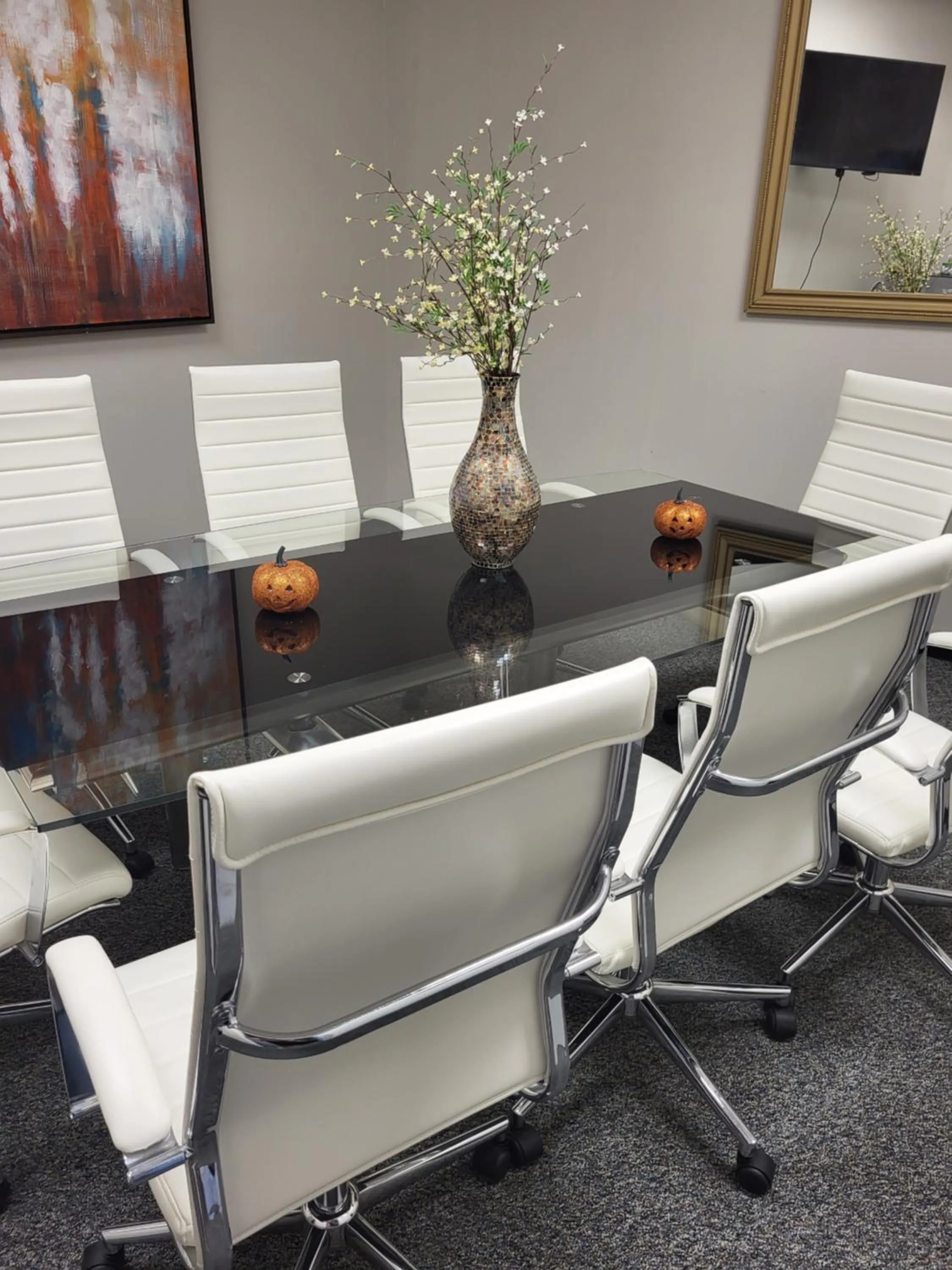 Business facilities in WASHBURN HOTEL SUITES