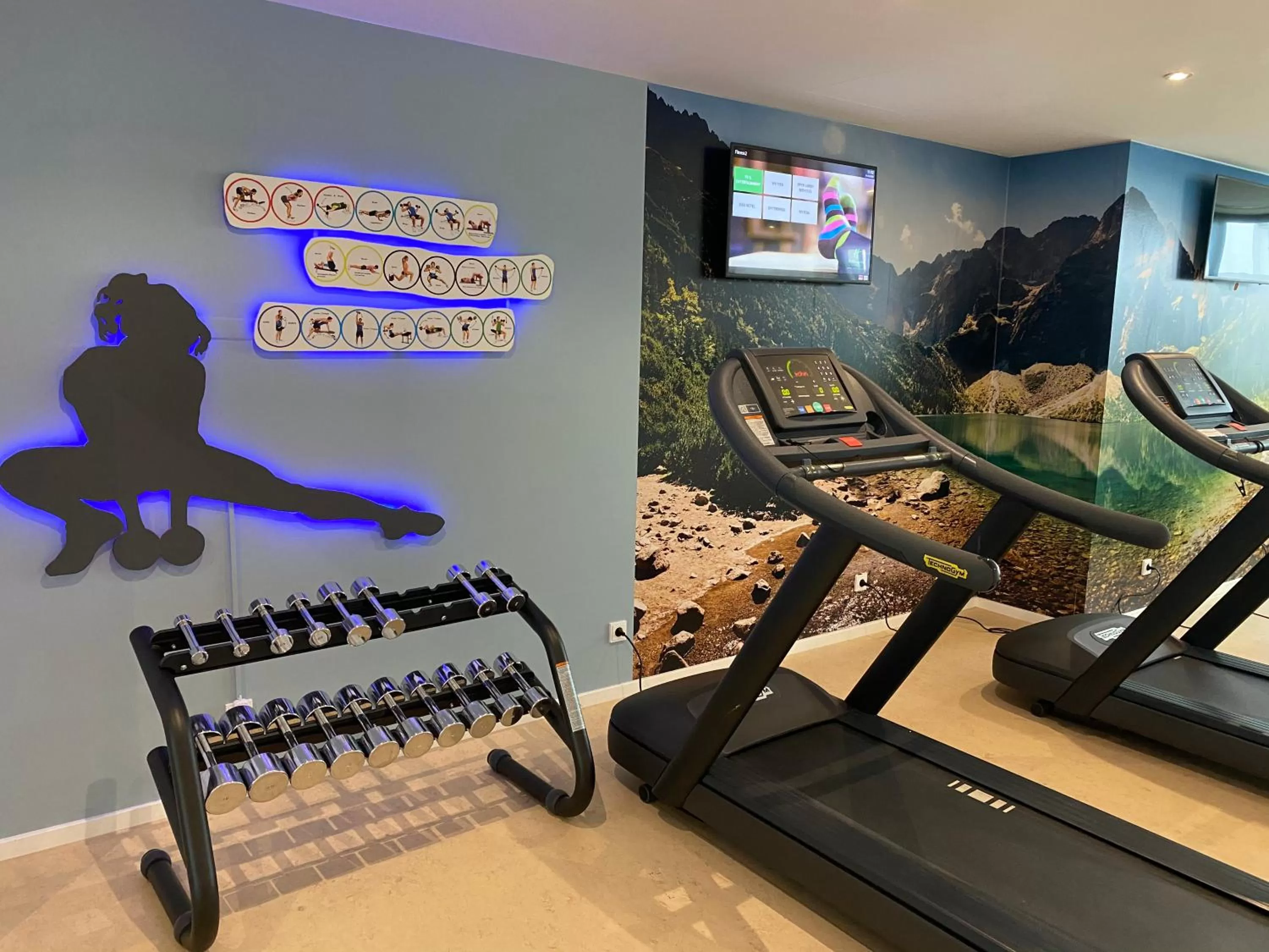 Fitness centre/facilities in Holiday Inn Munich - Leuchtenbergring by IHG