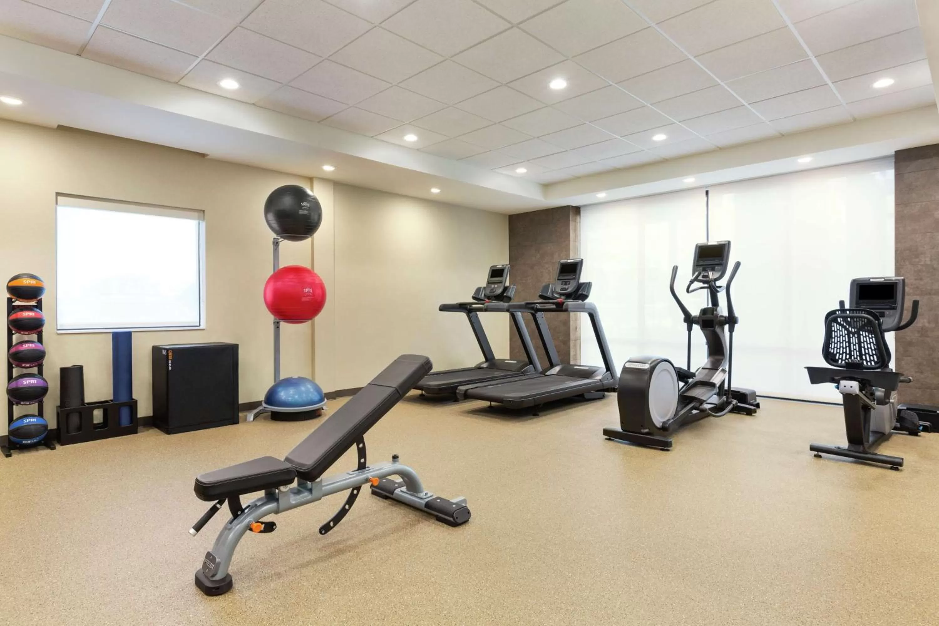 Fitness centre/facilities in Home2 Suites By Hilton Portland Airport
