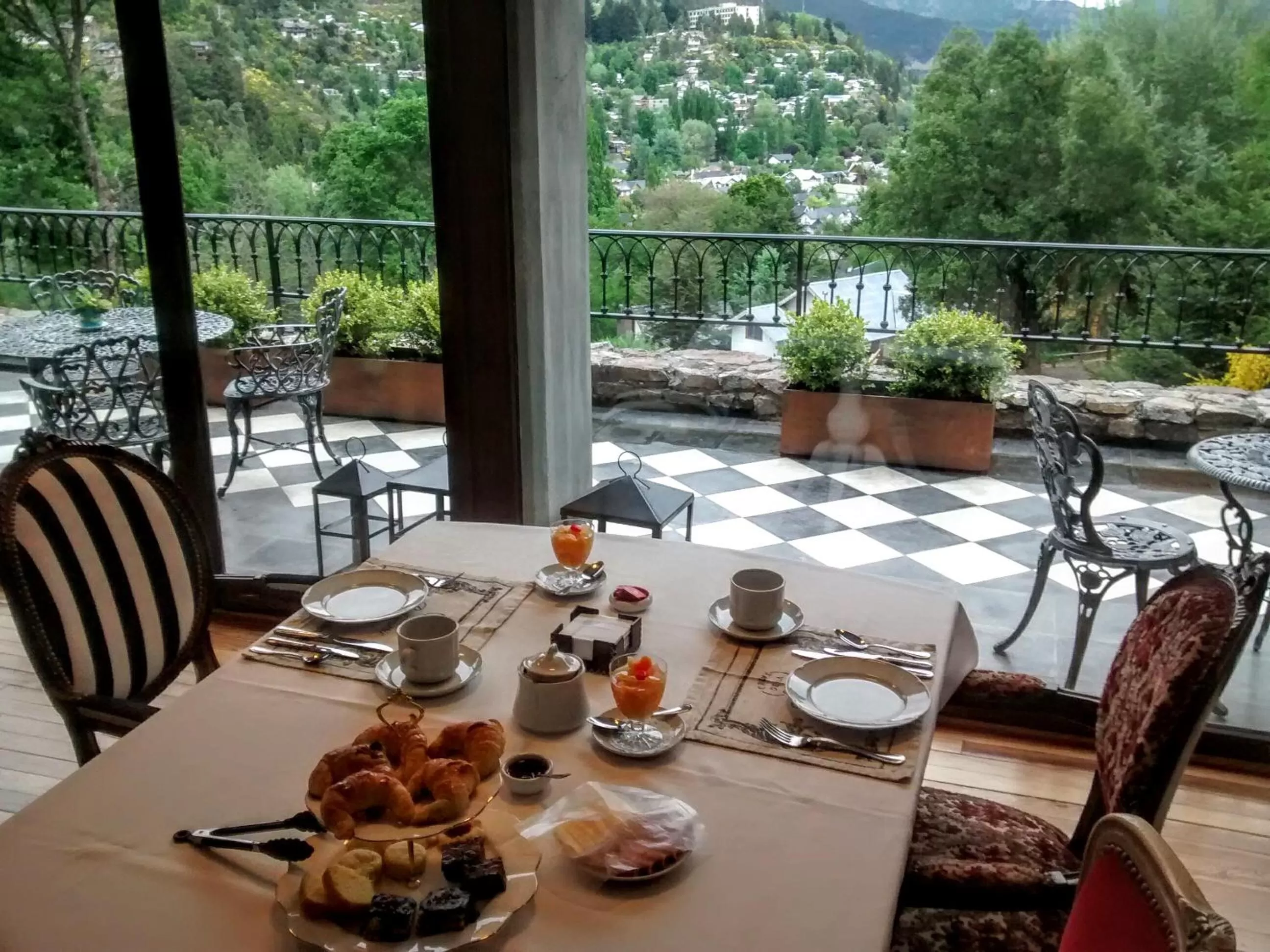 Buffet breakfast, Restaurant/Places to Eat in Paraíso Casa de Montaña