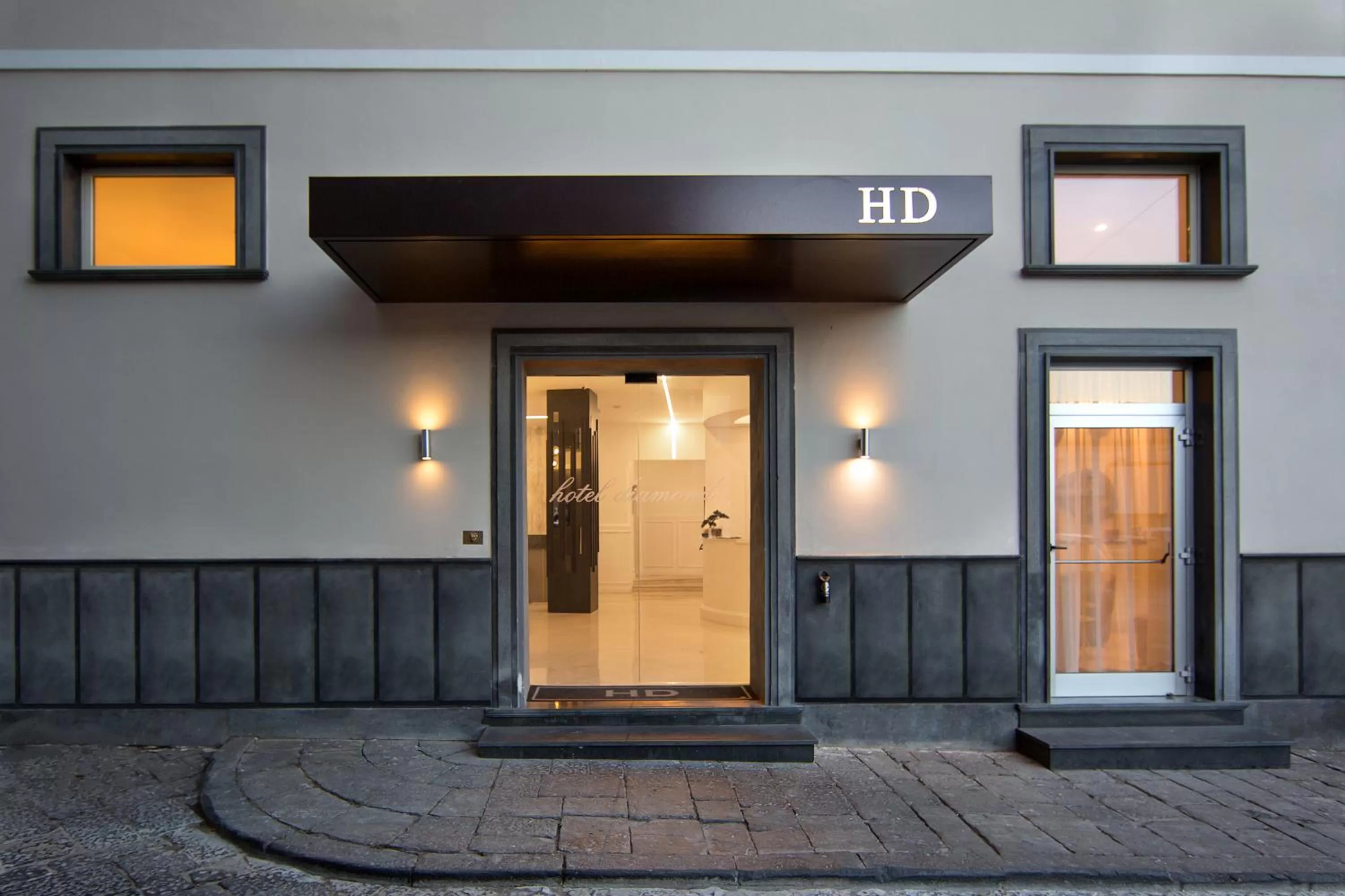 Facade/entrance in Hotel Diamond