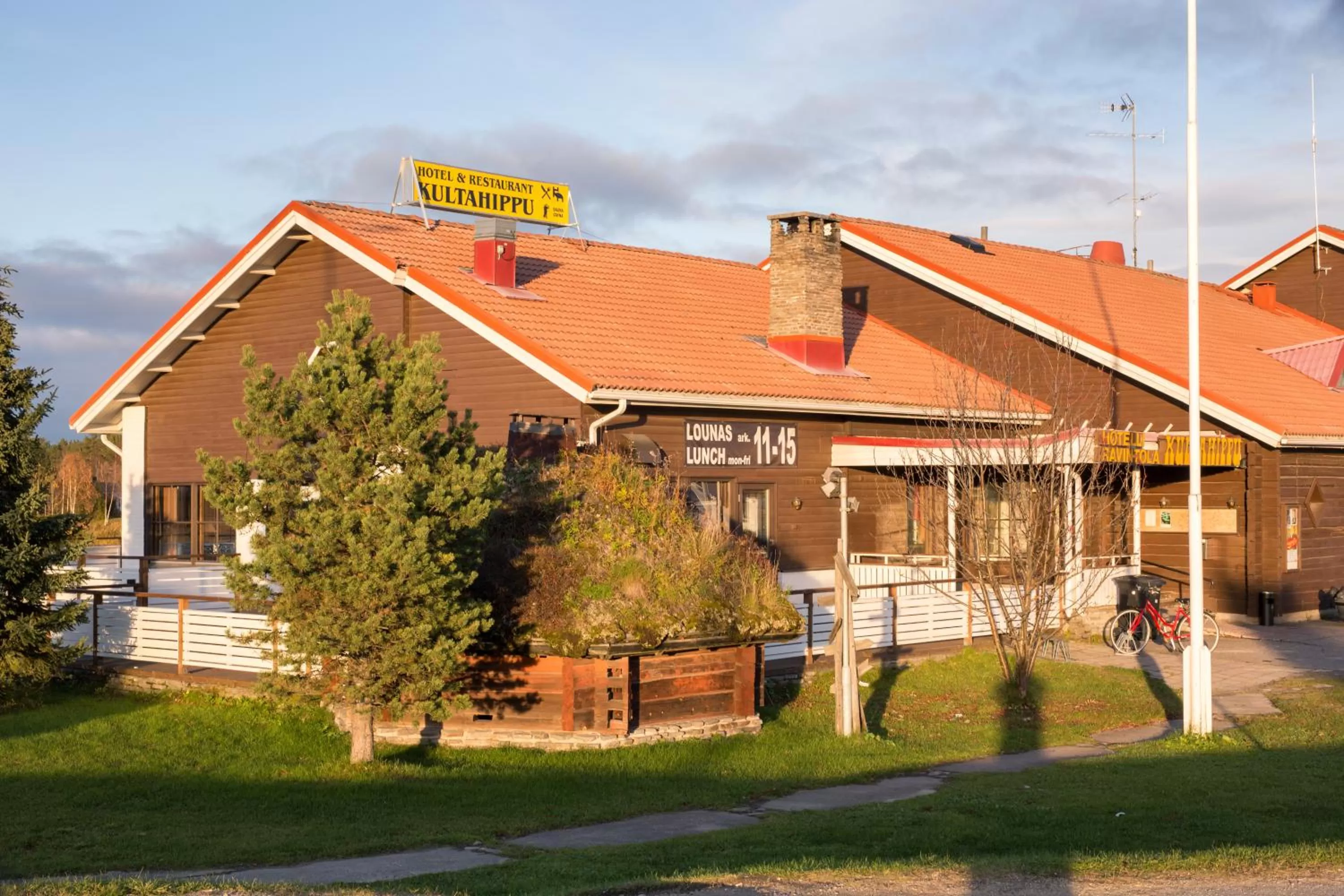 Kultahippu Hotel & Apartments