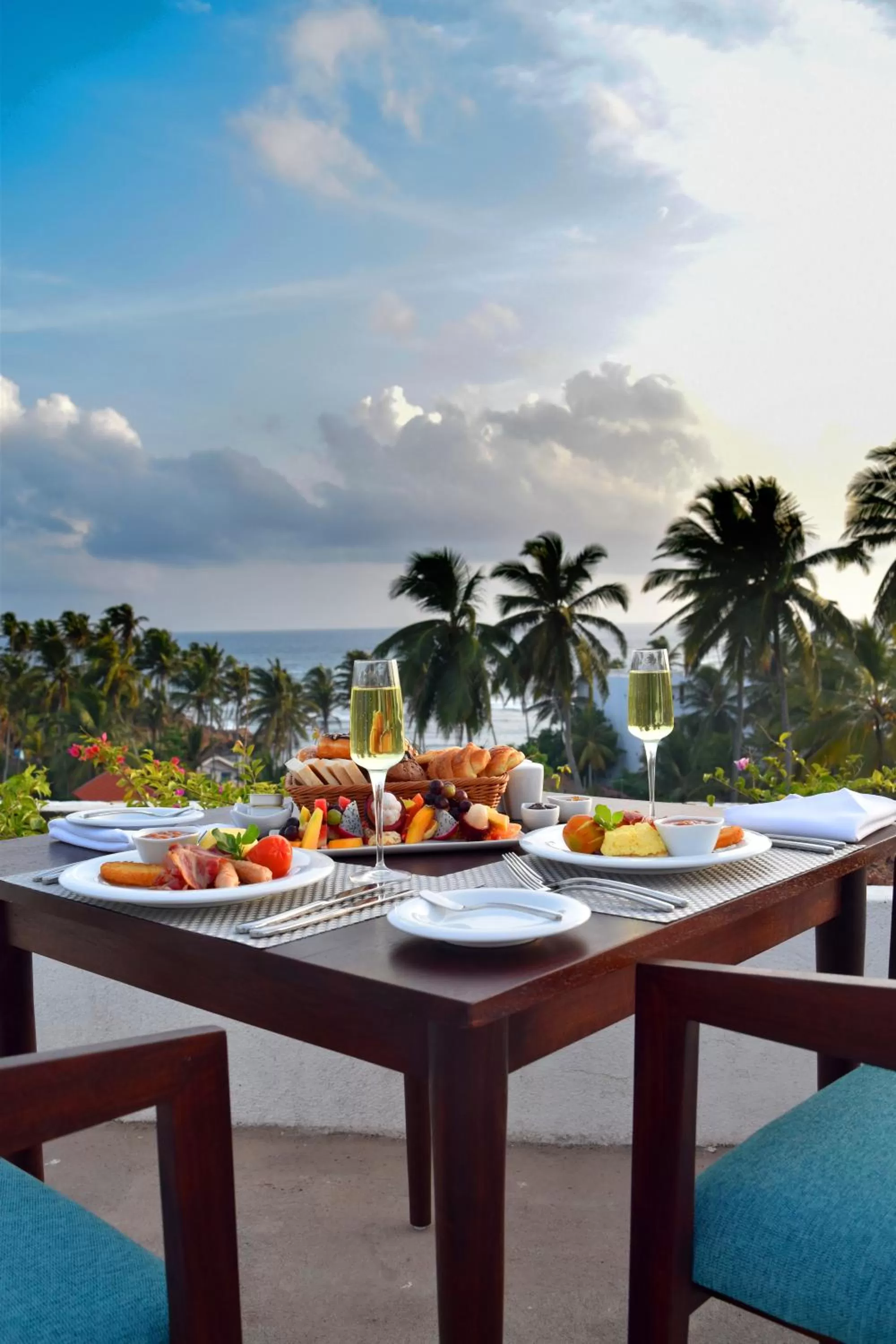 Breakfast in Triple O Six