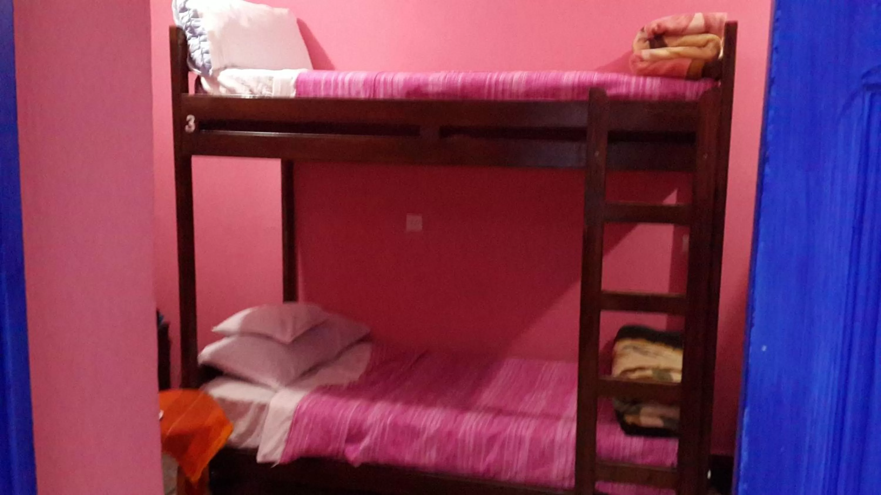 Bedroom, Bunk Bed in Hotel Souika