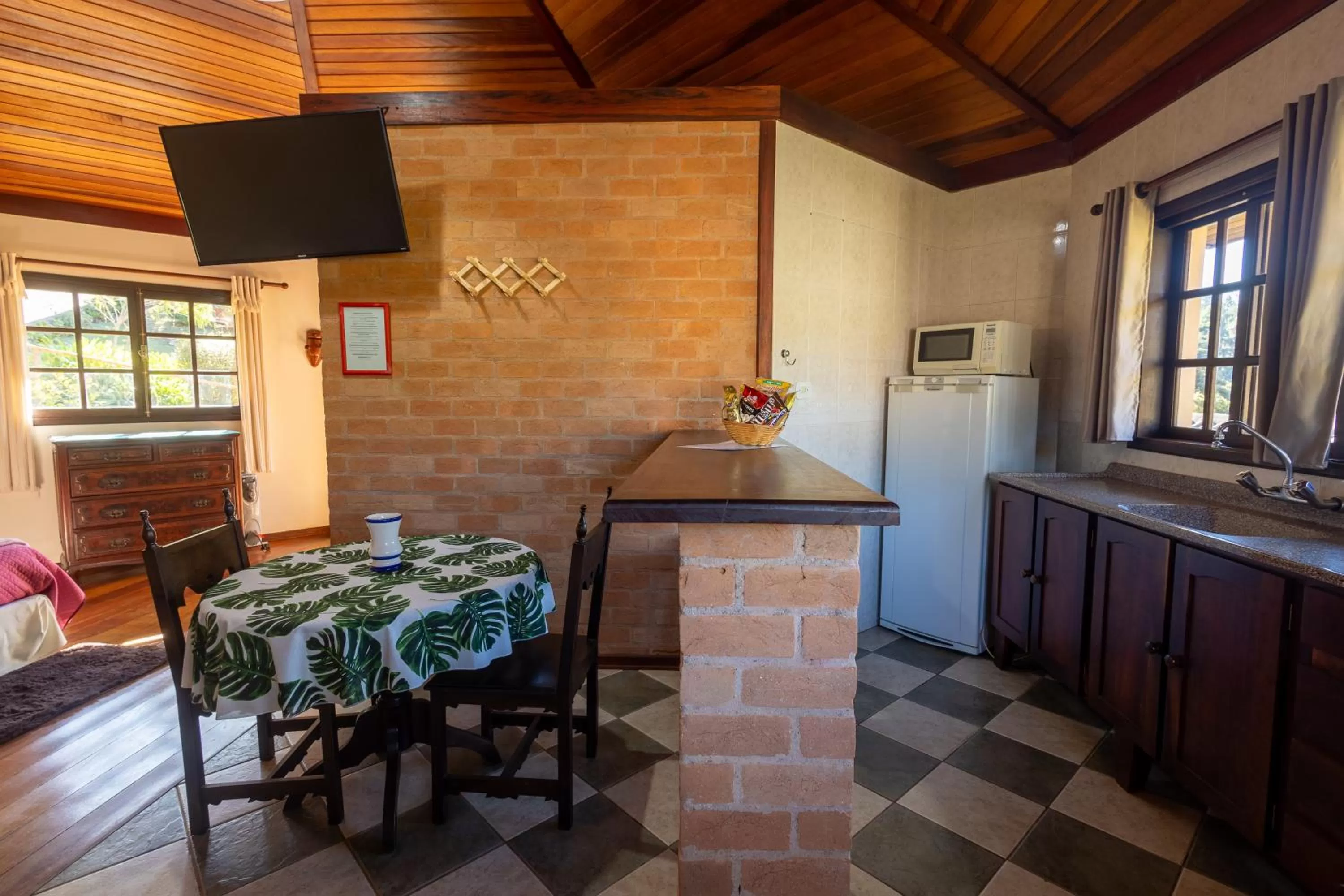 Dining Area in Chalés 3 Pinheiros