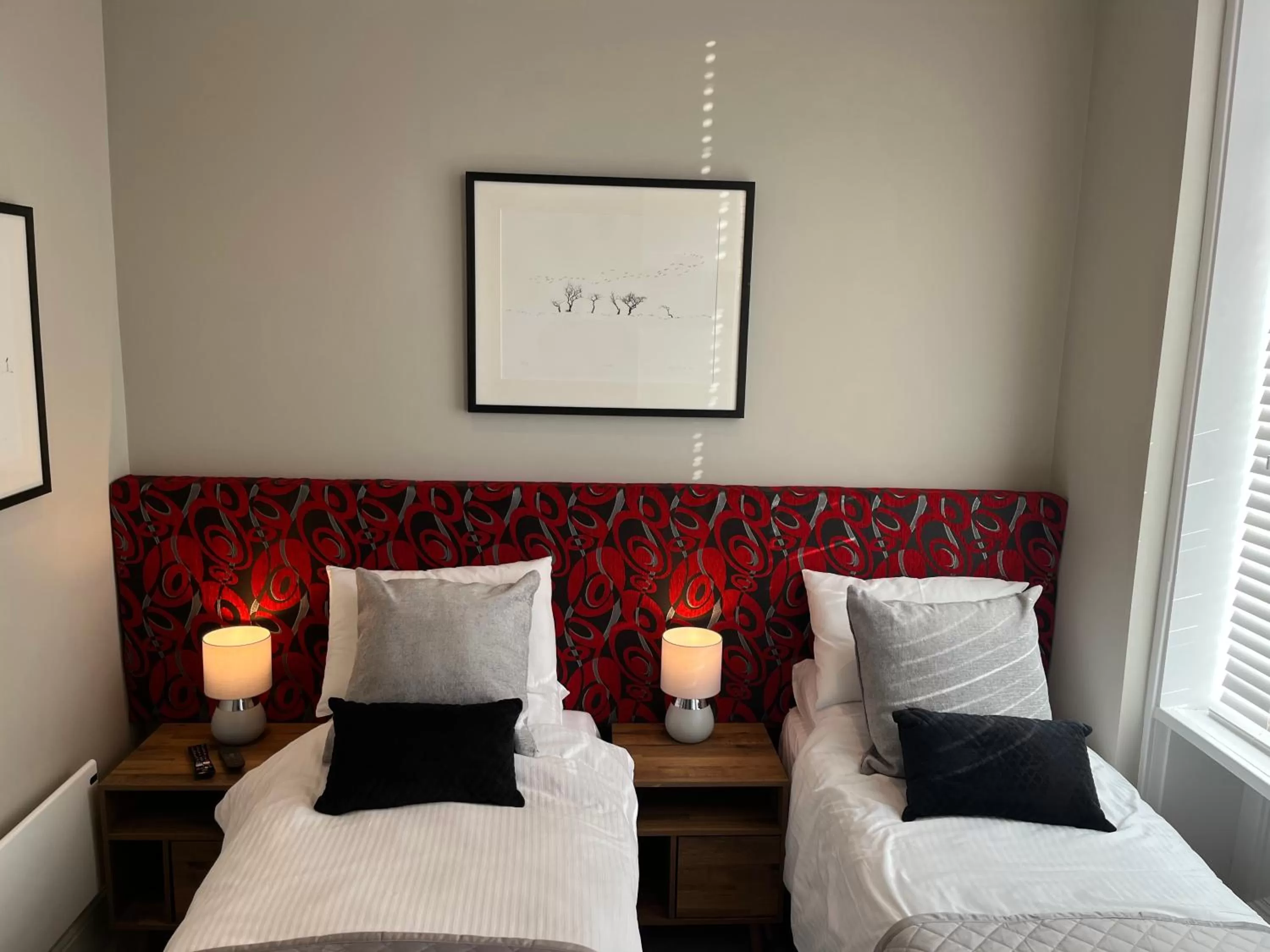 Bed in Crown and Cushion Appleby