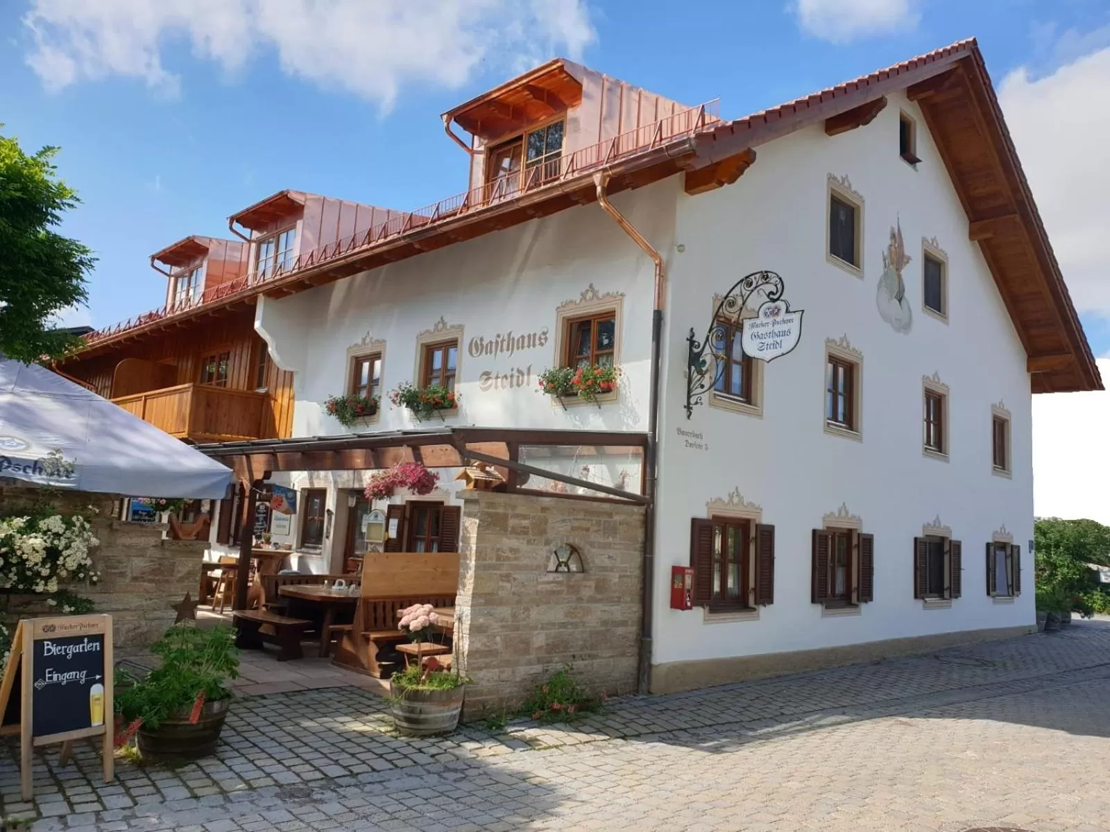Property building in Gasthaus Steidl
