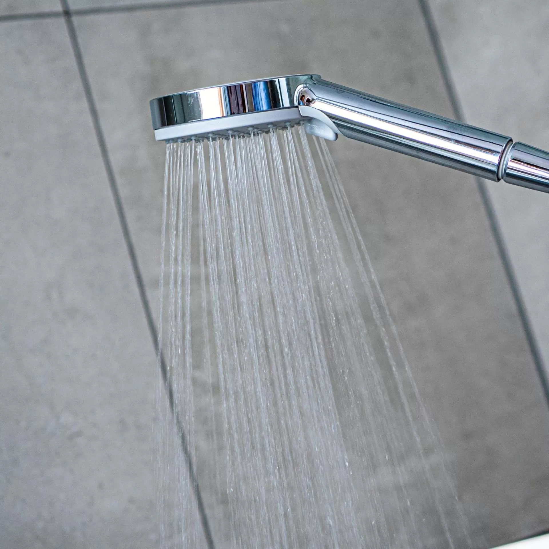 Shower in Maiden Oval