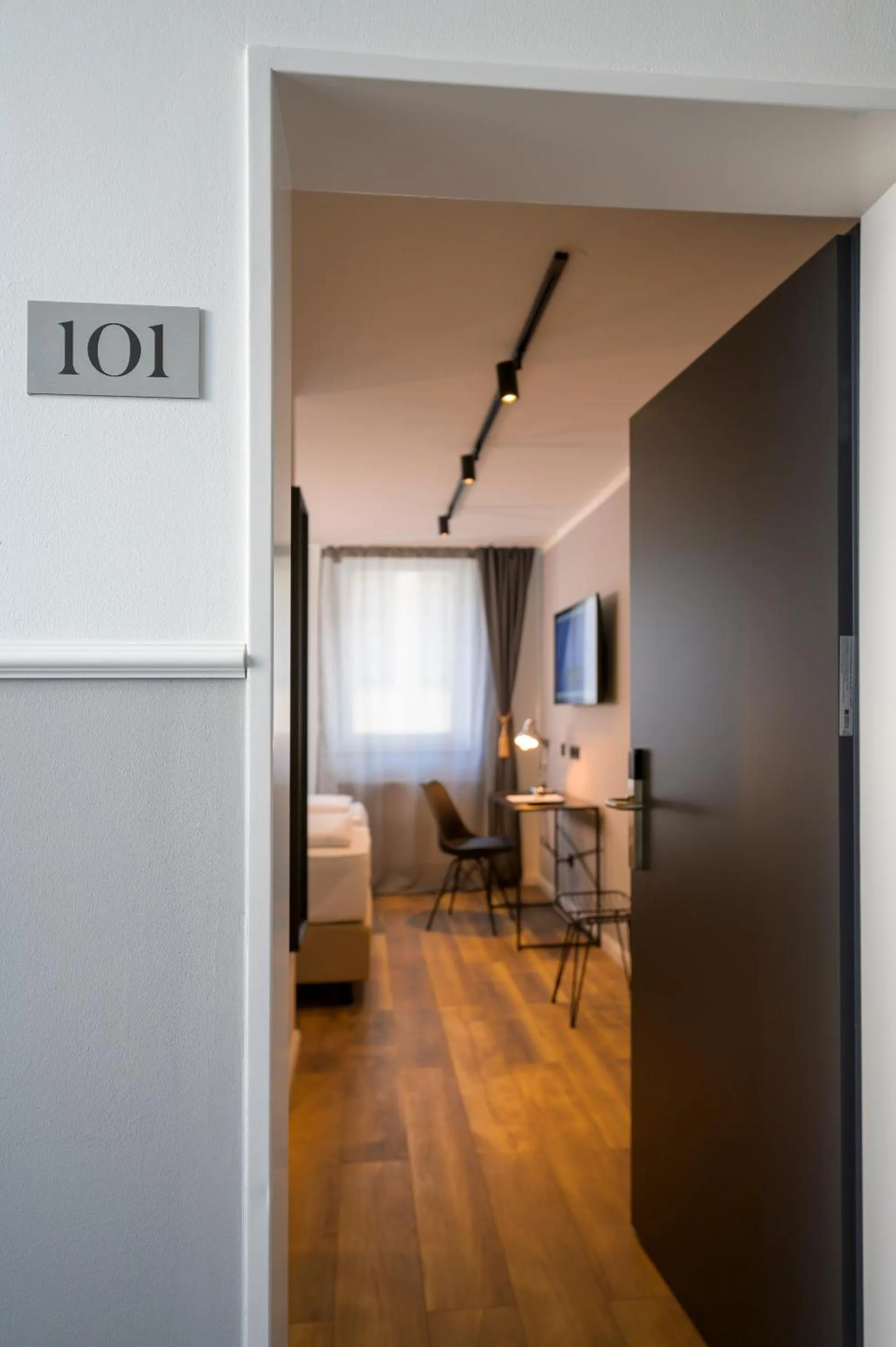 Photo of the whole room in Nikii City Hotel