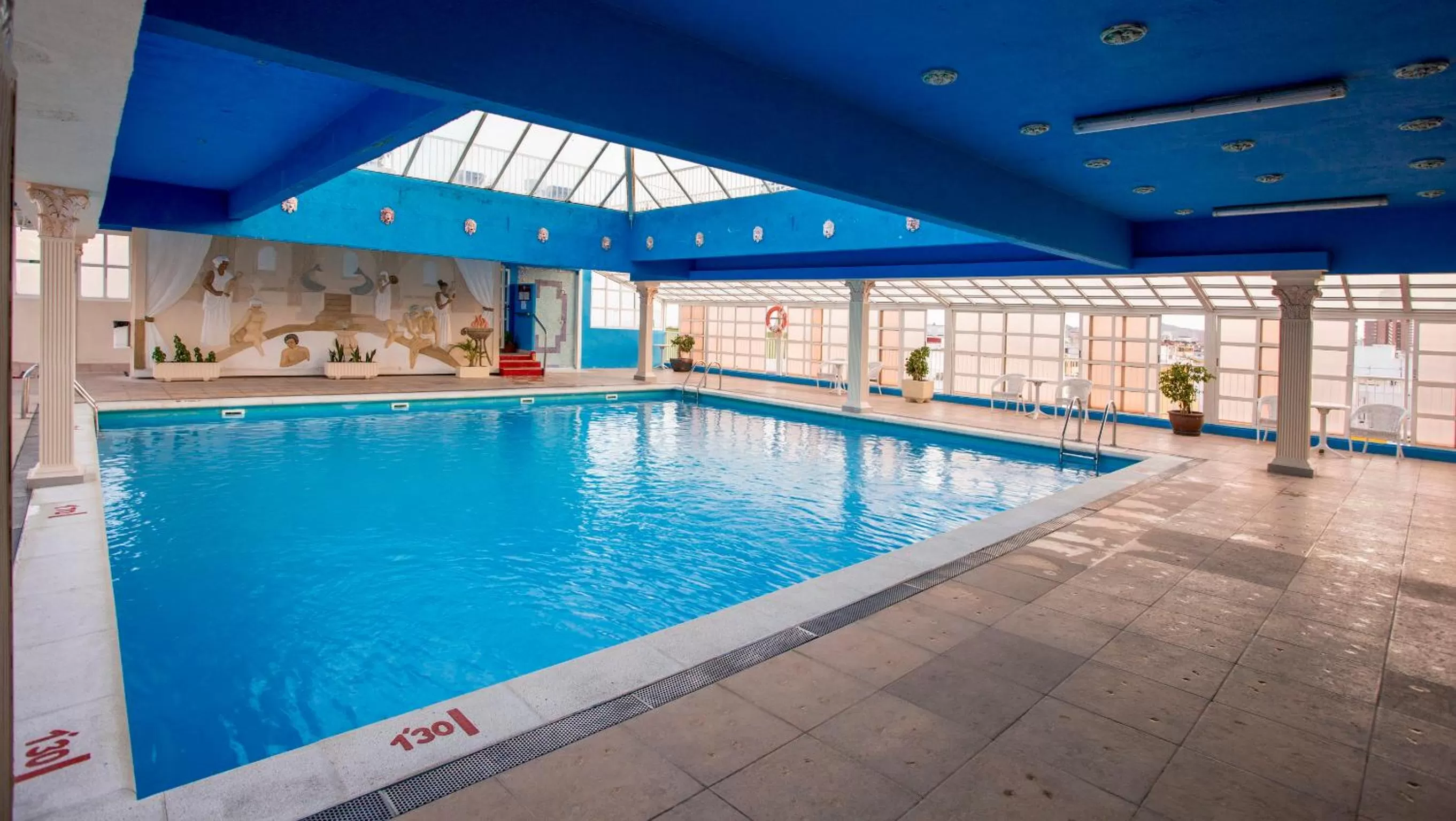 Swimming pool in Magic Cristal Park