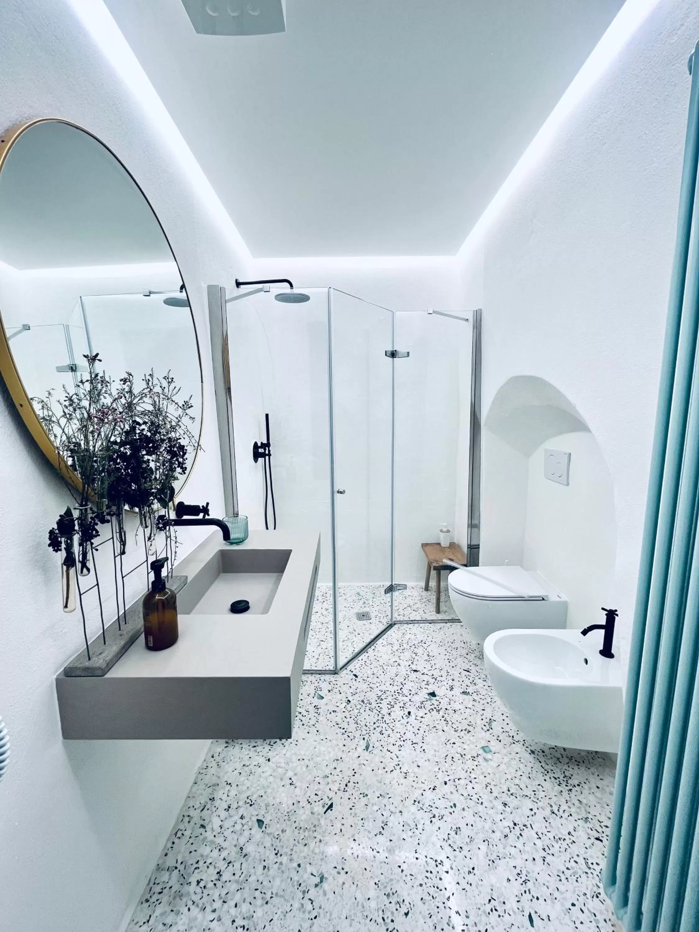 Shower, Bathroom in Hydria guest house art gallery