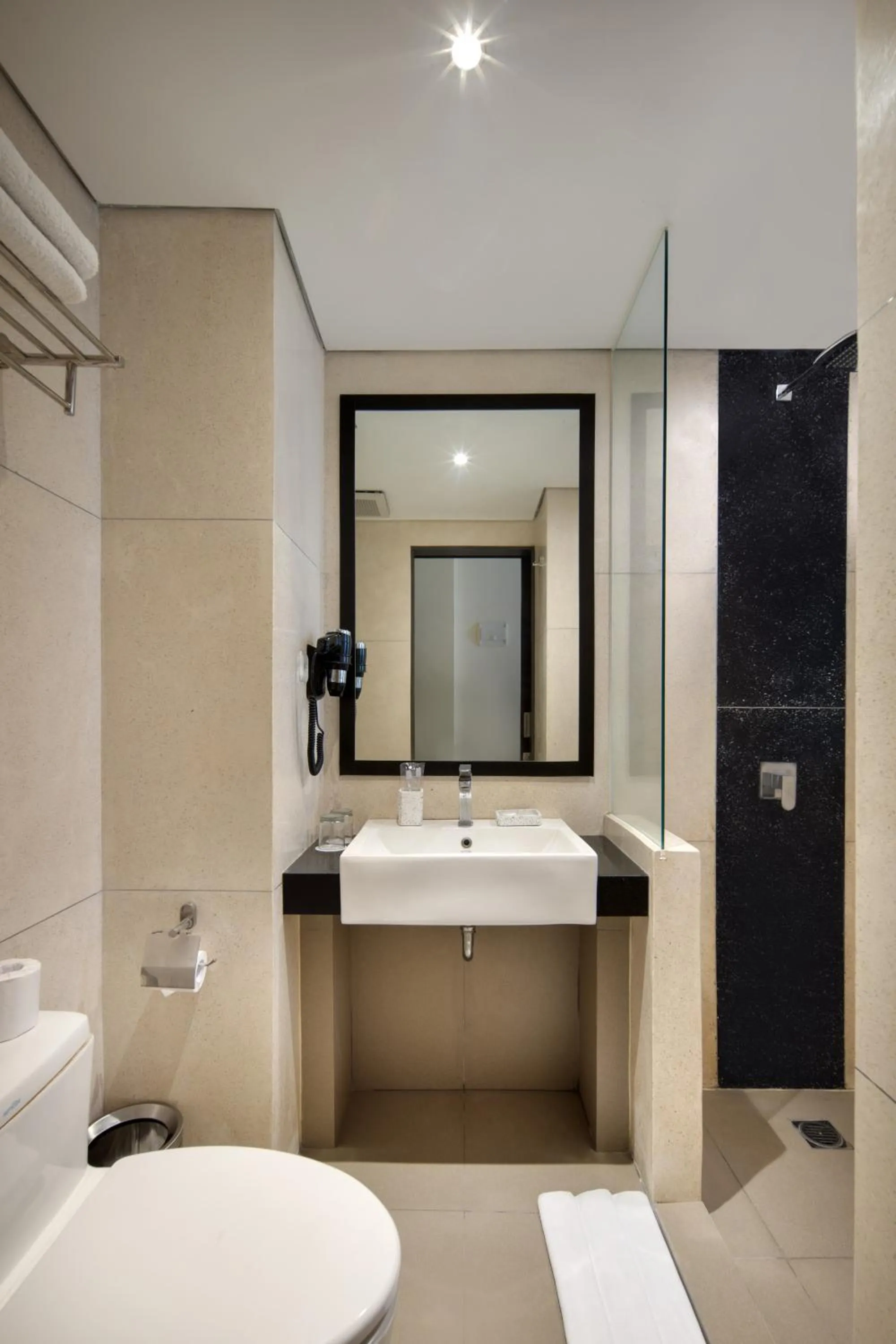 Shower in Fashion Hotel Legian