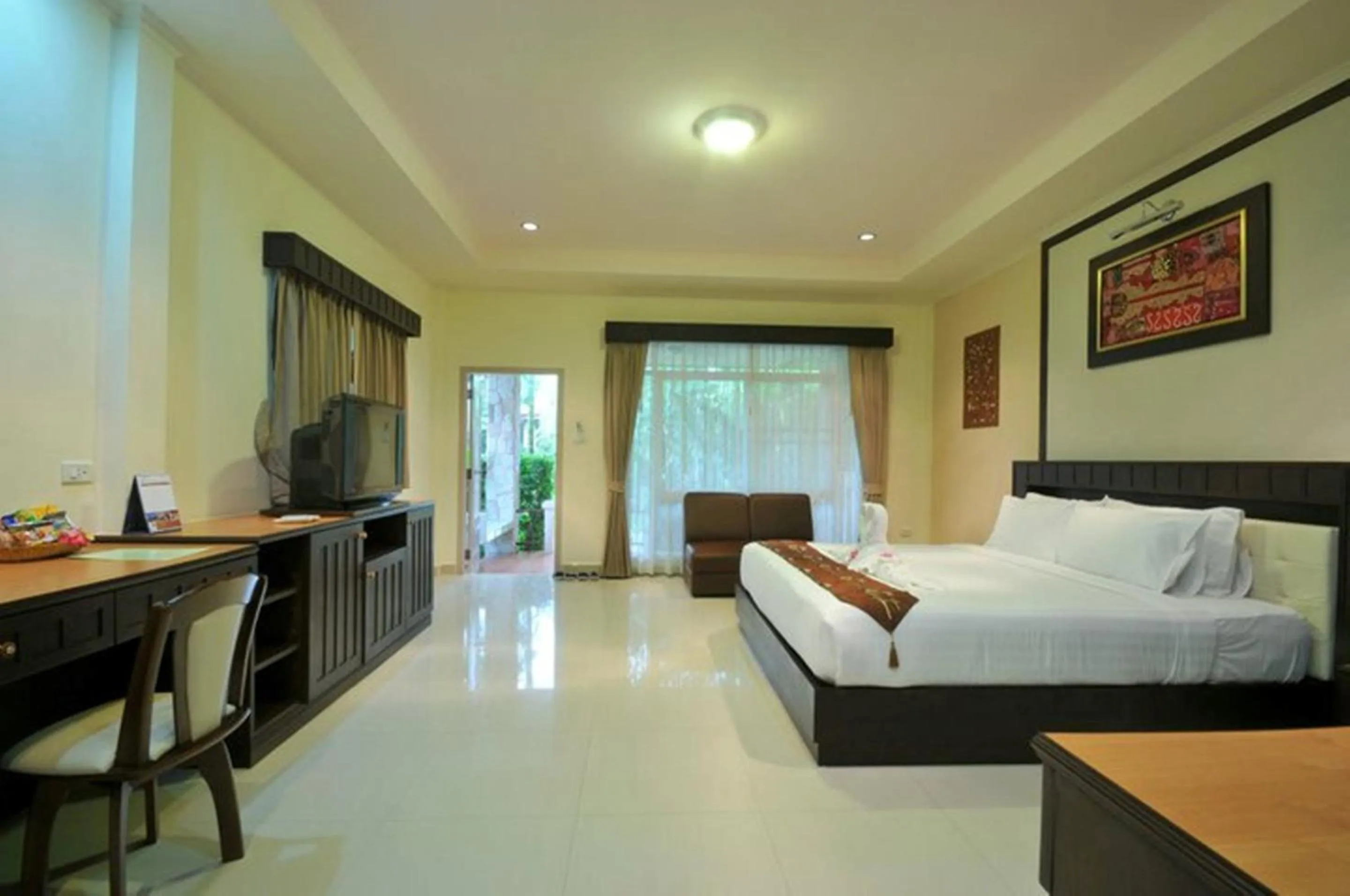 Photo of the whole room, Bed in Villa Wanida Garden Resort